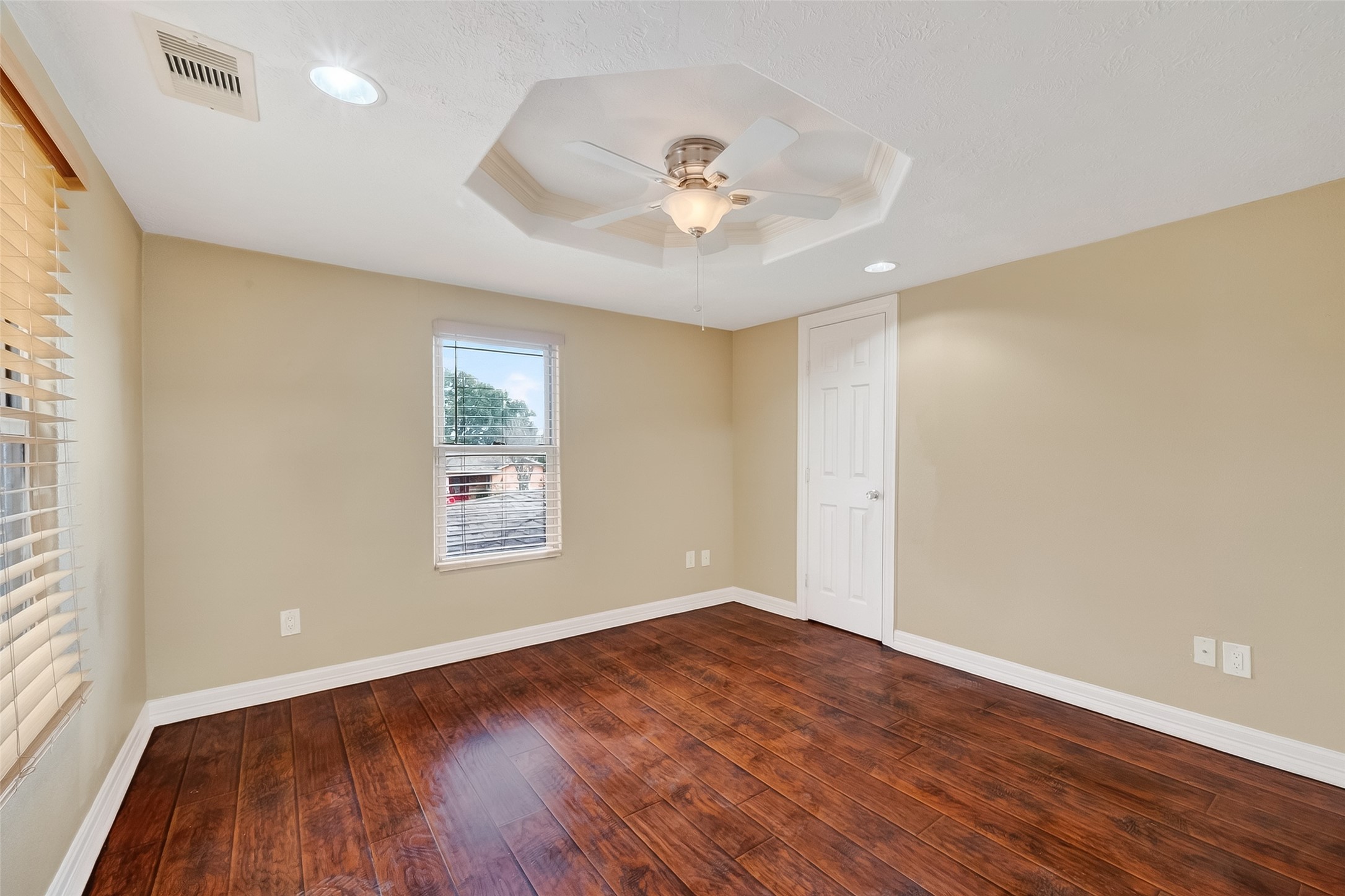 807 Ruth Street 805 807 Property Photo 17