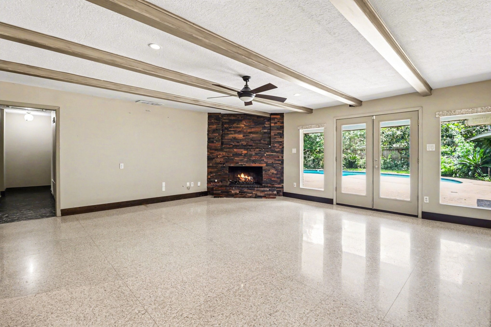 5251 Birdwood Road Property Photo 10