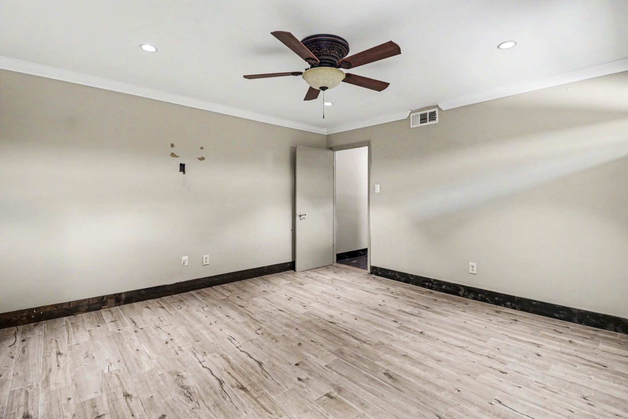 5251 Birdwood Road Property Photo 28