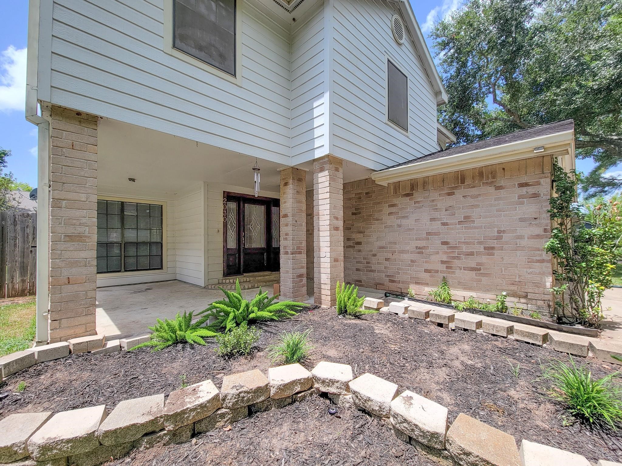 2030 Creek Valley Lane Property Photo 2