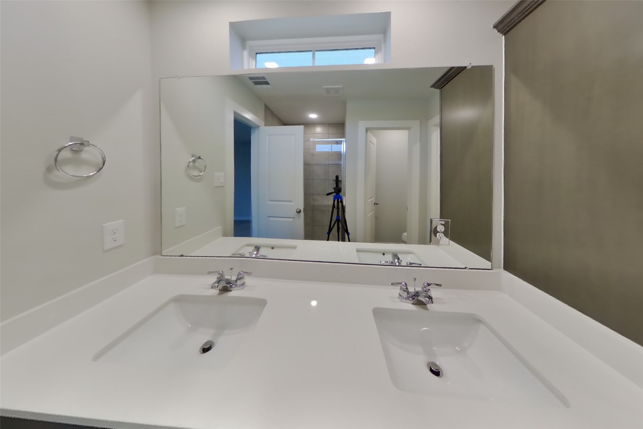 4908 San Fabiano Court Property Photo 8