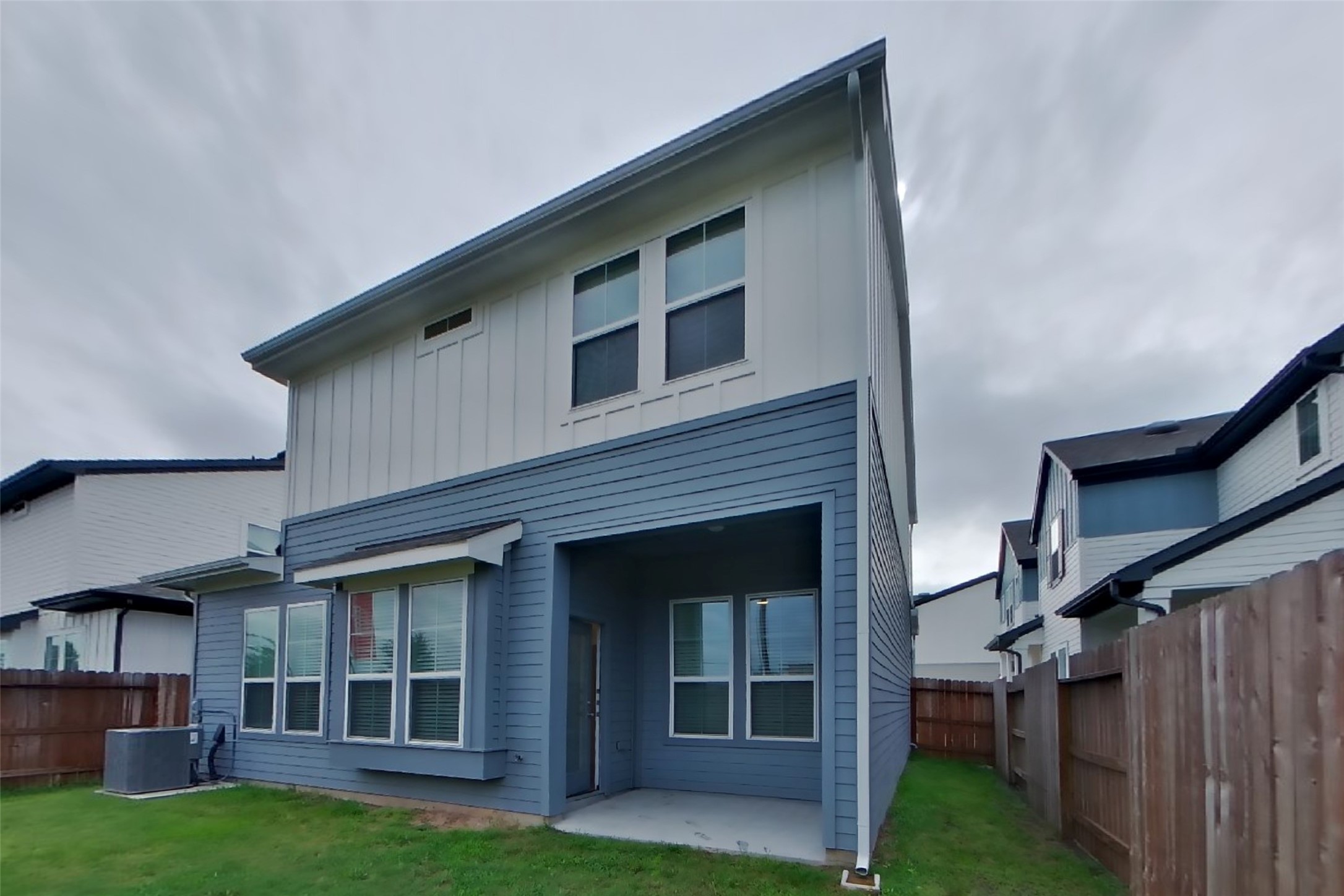 4908 San Fabiano Court Property Photo 15