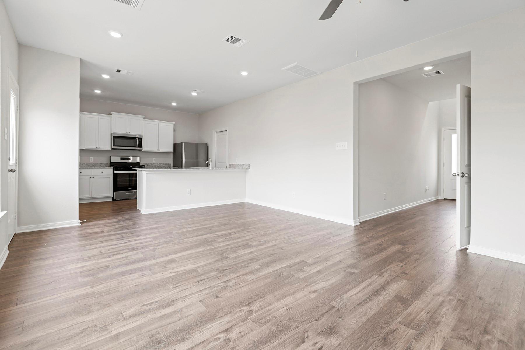 8326 Sunberry Shadow Drive Property Photo 3