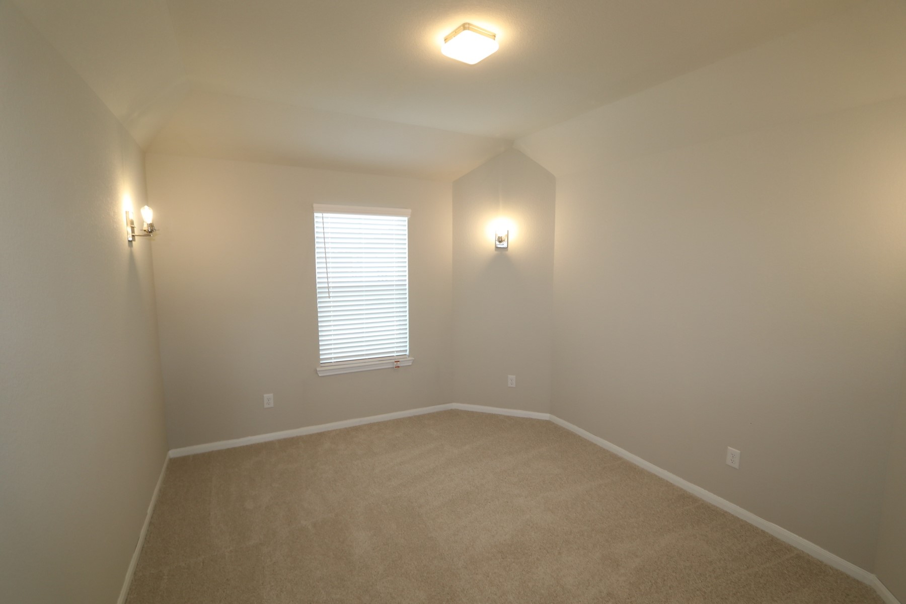 11027 Thompson Landing Property Photo 13