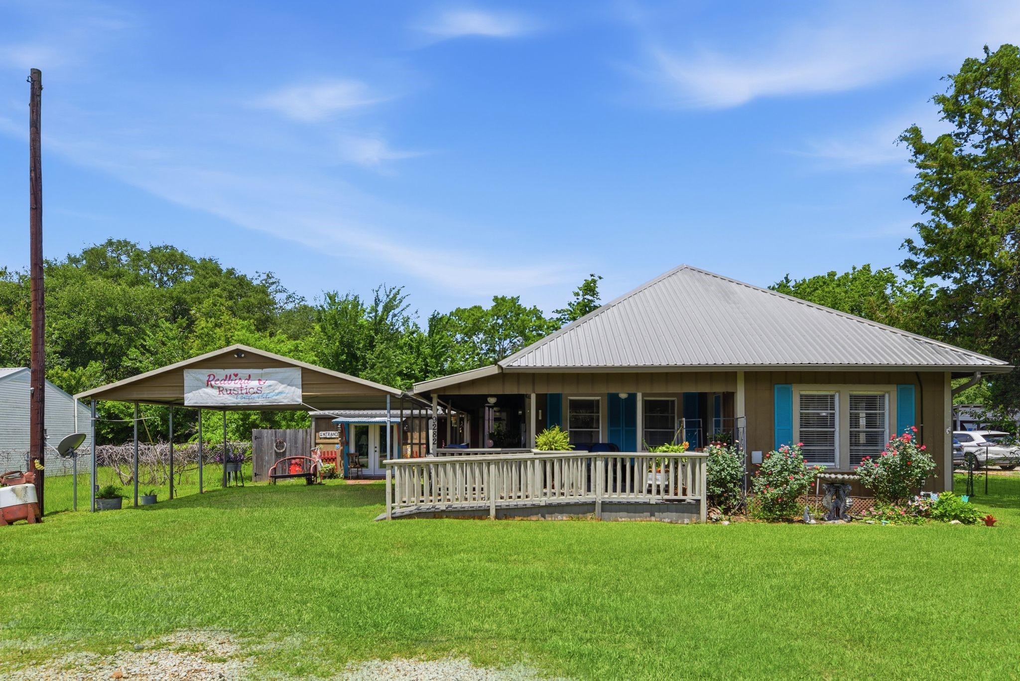 9282 State Highway 75 S Property Photo 2