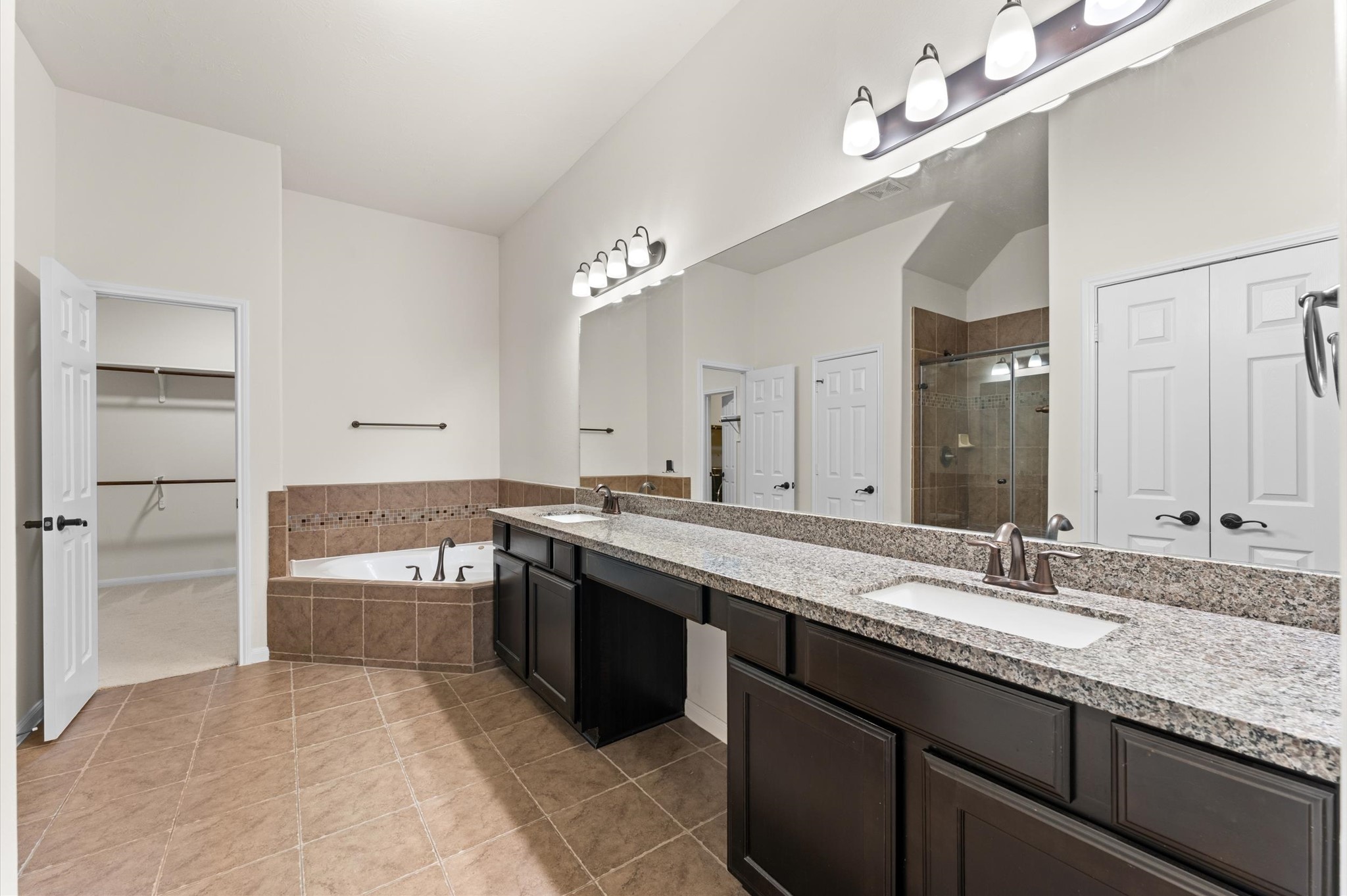 17805 Arapaho Hill Lane Property Photo 17