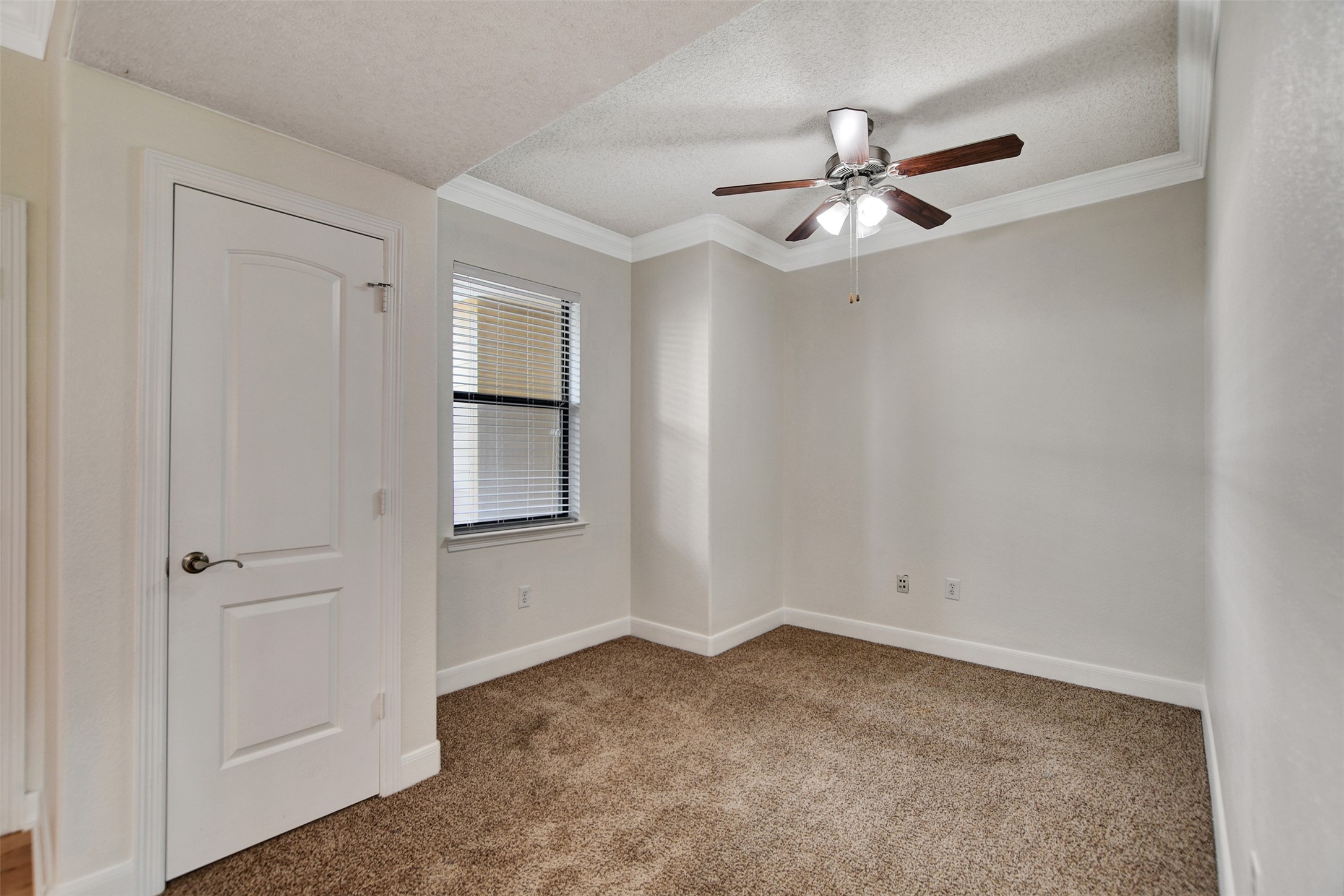 2299 Lone Star Drive 526 Property Photo 17