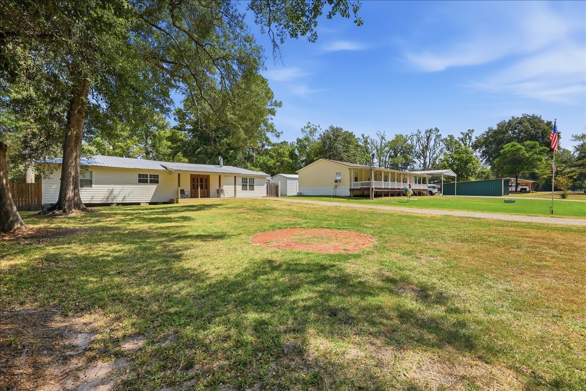 572 Spur 165 Property Photo 4