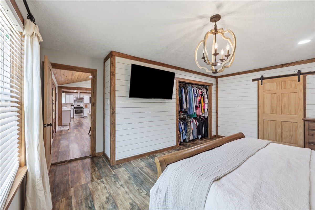 572 Spur 165 Property Photo 19