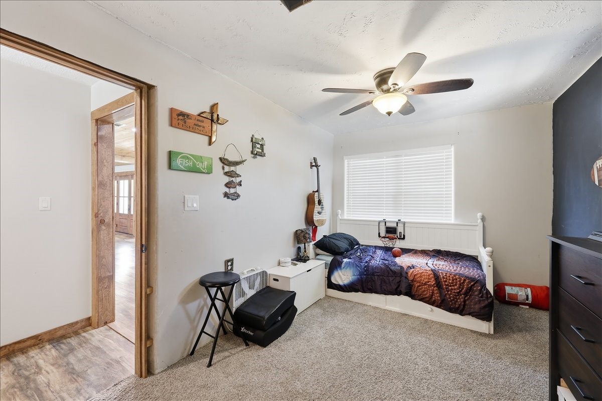 572 Spur 165 Property Photo 21