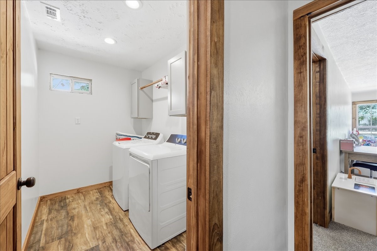 572 Spur 165 Property Photo 23