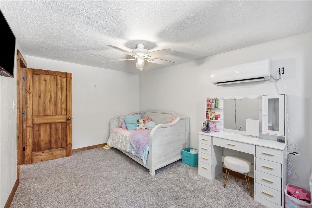 572 Spur 165 Property Photo 27