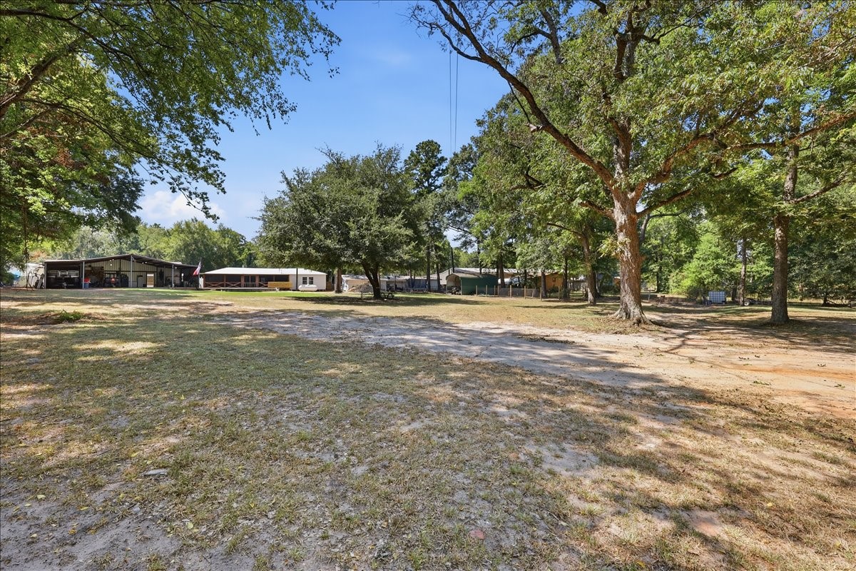 572 Spur 165 Property Photo 39
