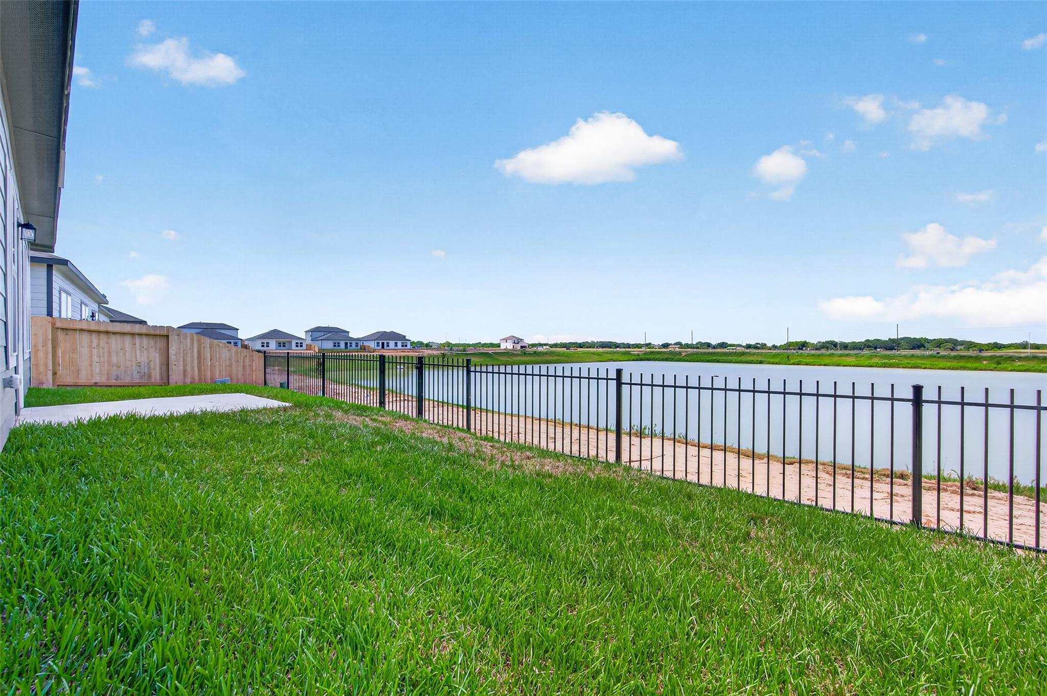 26134 Venus Trap Trail Property Photo 38