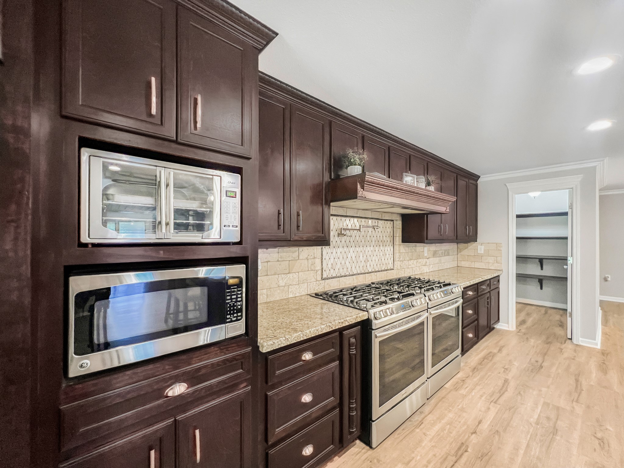 9731 Hadden Road Property Photo 19
