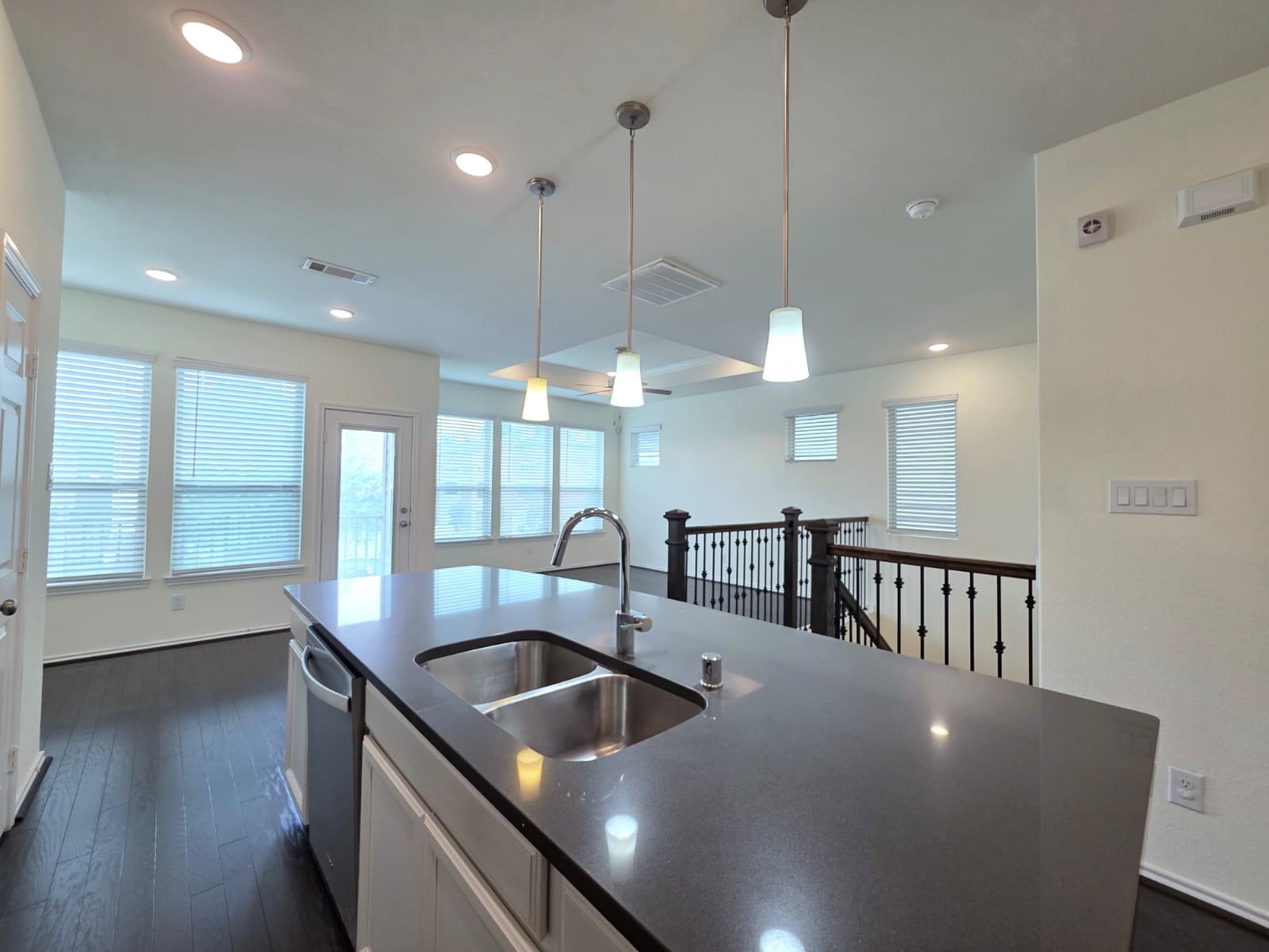 8620 Hollyoaks Creek Lane Property Photo 5