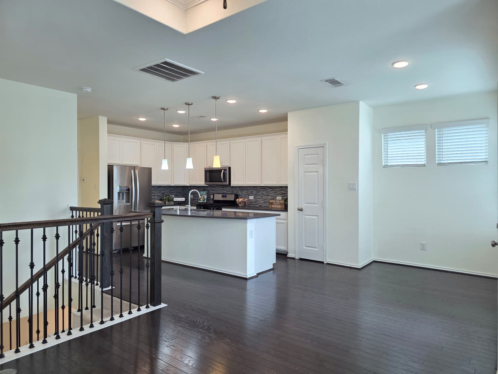 8620 Hollyoaks Creek Lane Property Photo 6