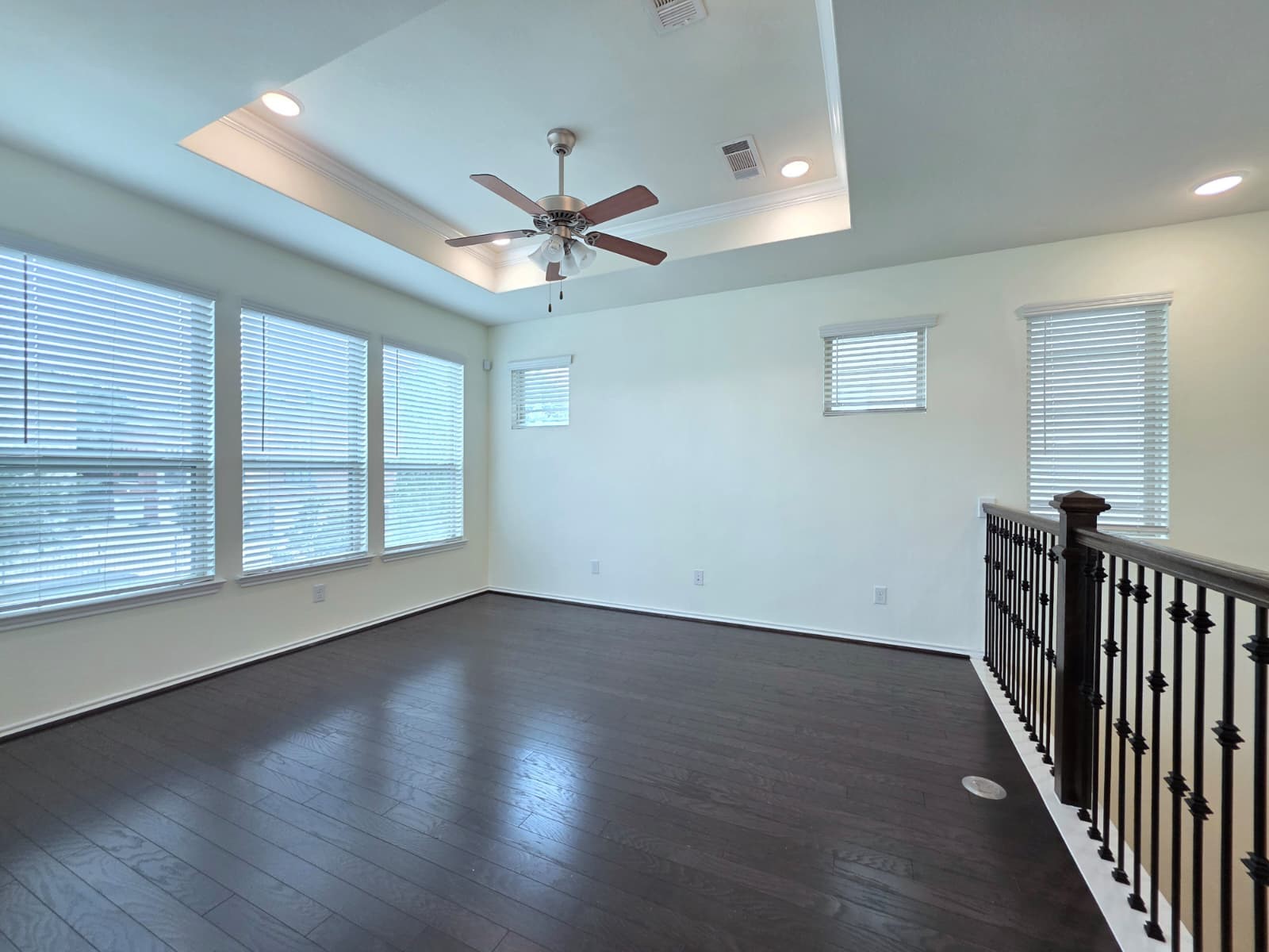 8620 Hollyoaks Creek Lane Property Photo 8