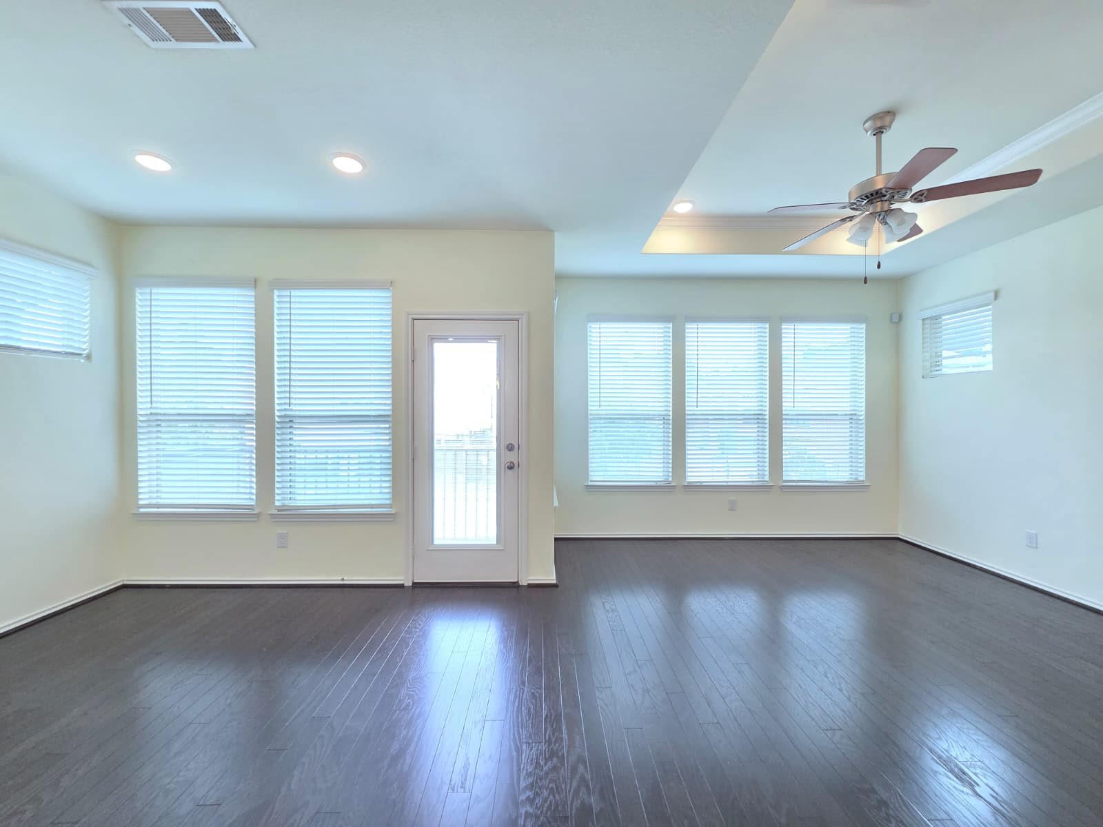8620 Hollyoaks Creek Lane Property Photo 9