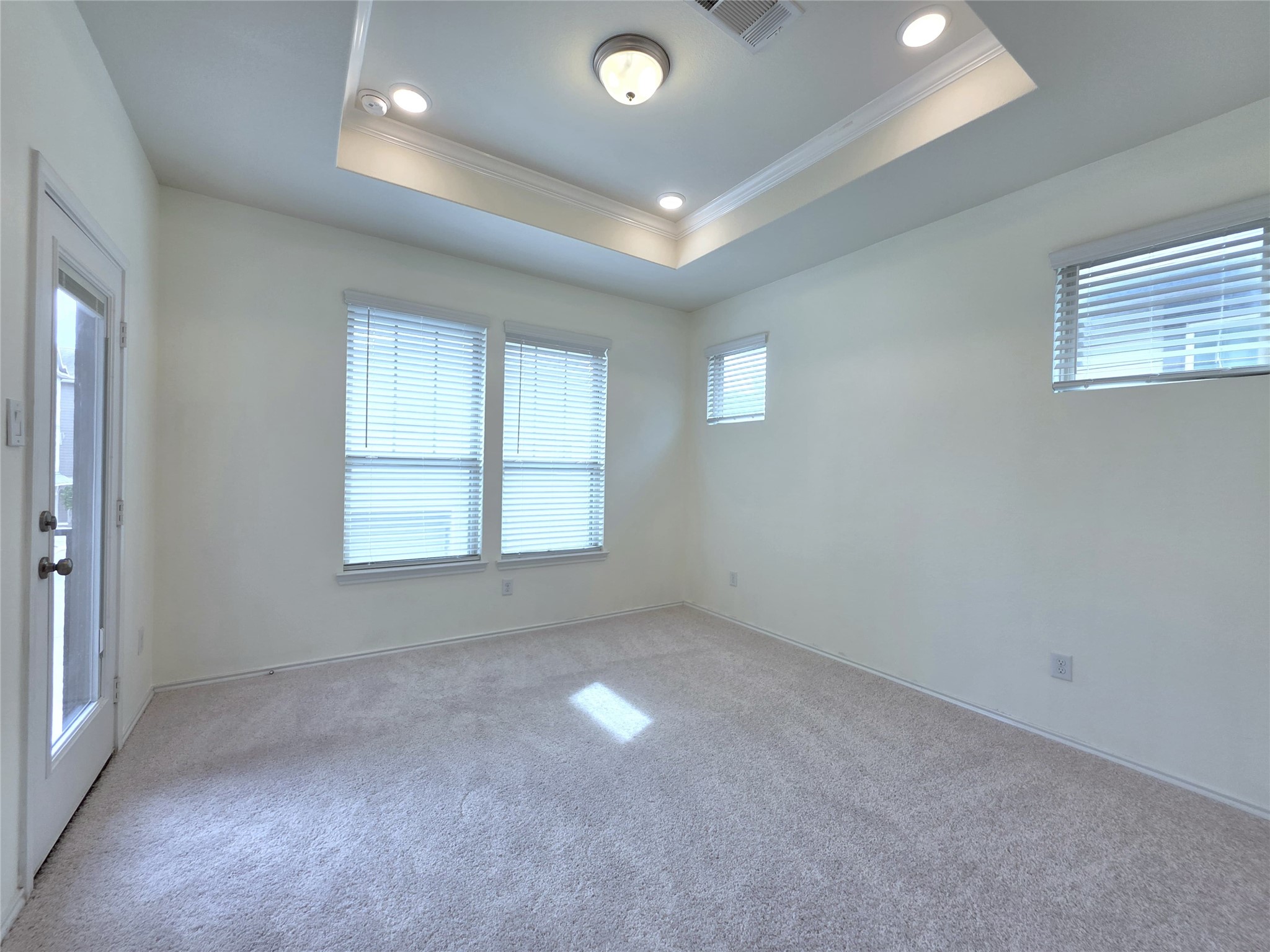 8620 Hollyoaks Creek Lane Property Photo 12