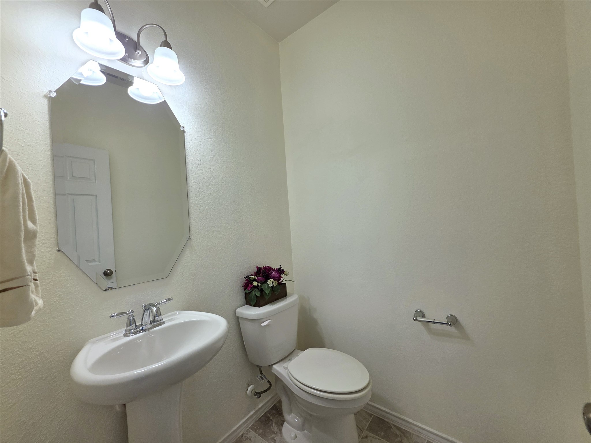 8620 Hollyoaks Creek Lane Property Photo 18