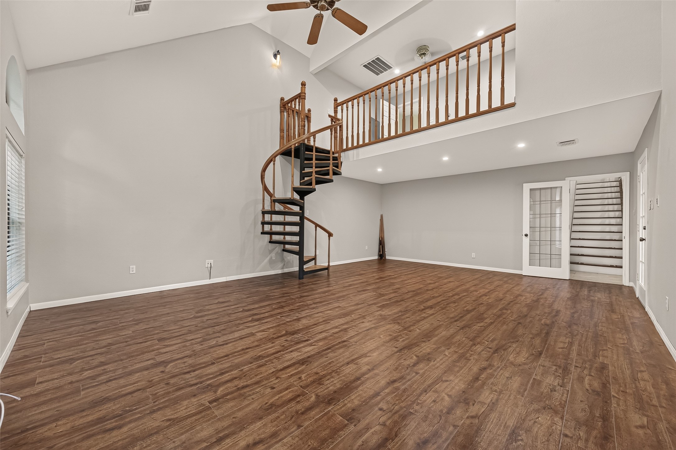16405 Smith Street Property Photo 26