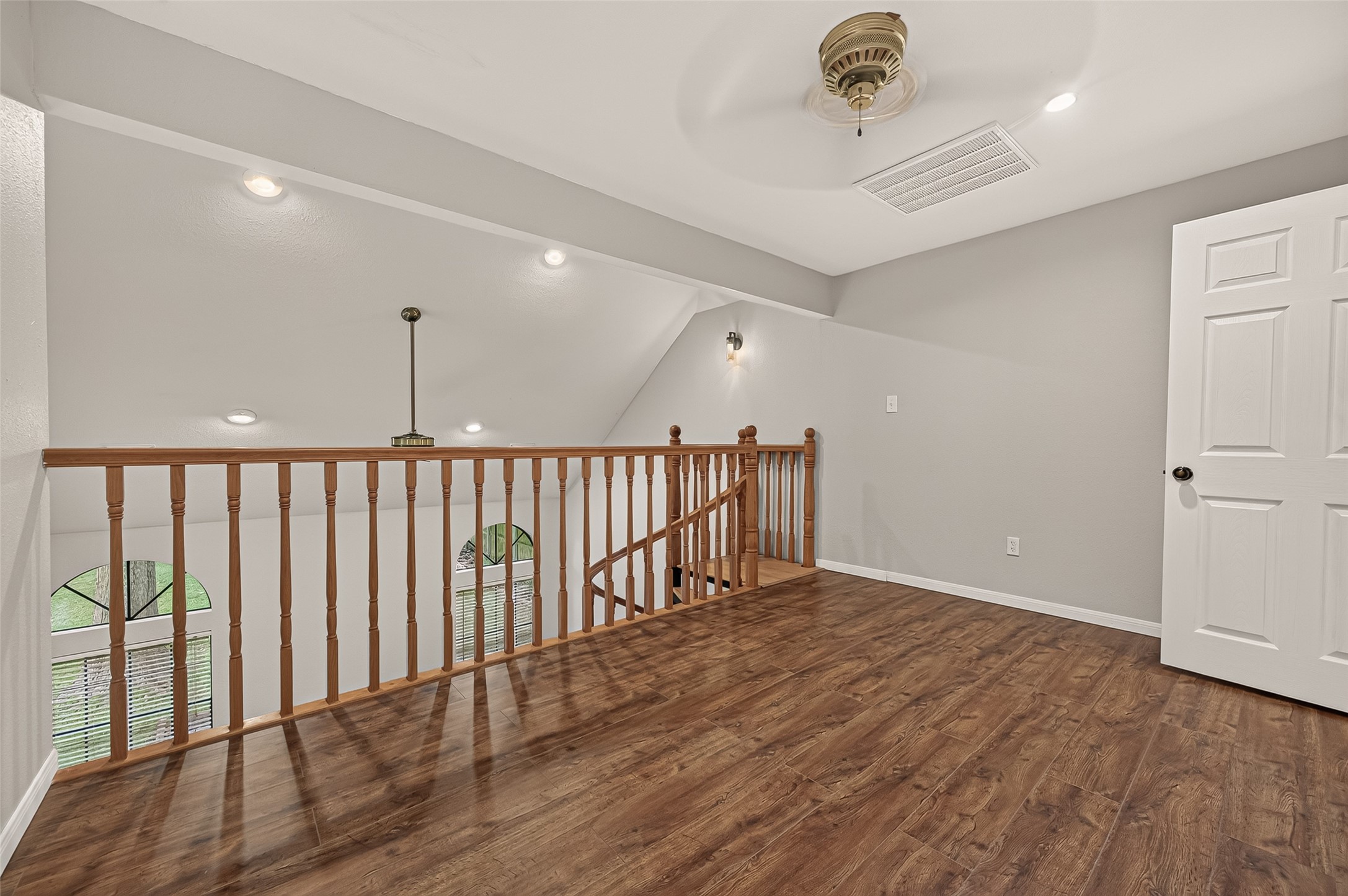 16405 Smith Street Property Photo 28