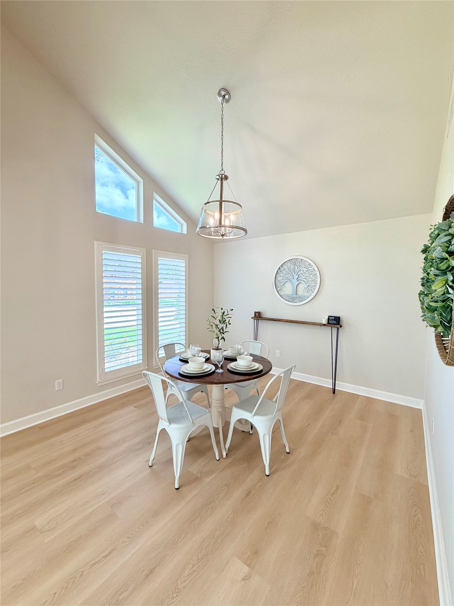 18127 Heaton Drive Property Photo 12