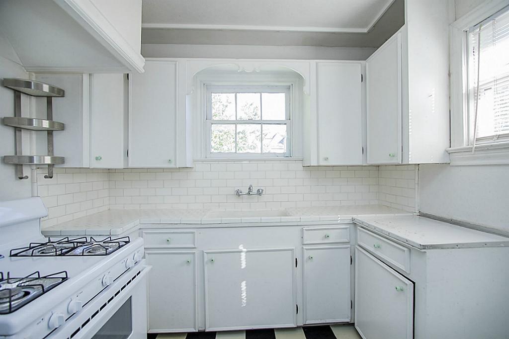 1843 Branard A Property Photo 1