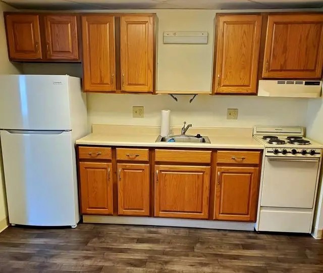 208 W State St Property Photo 10