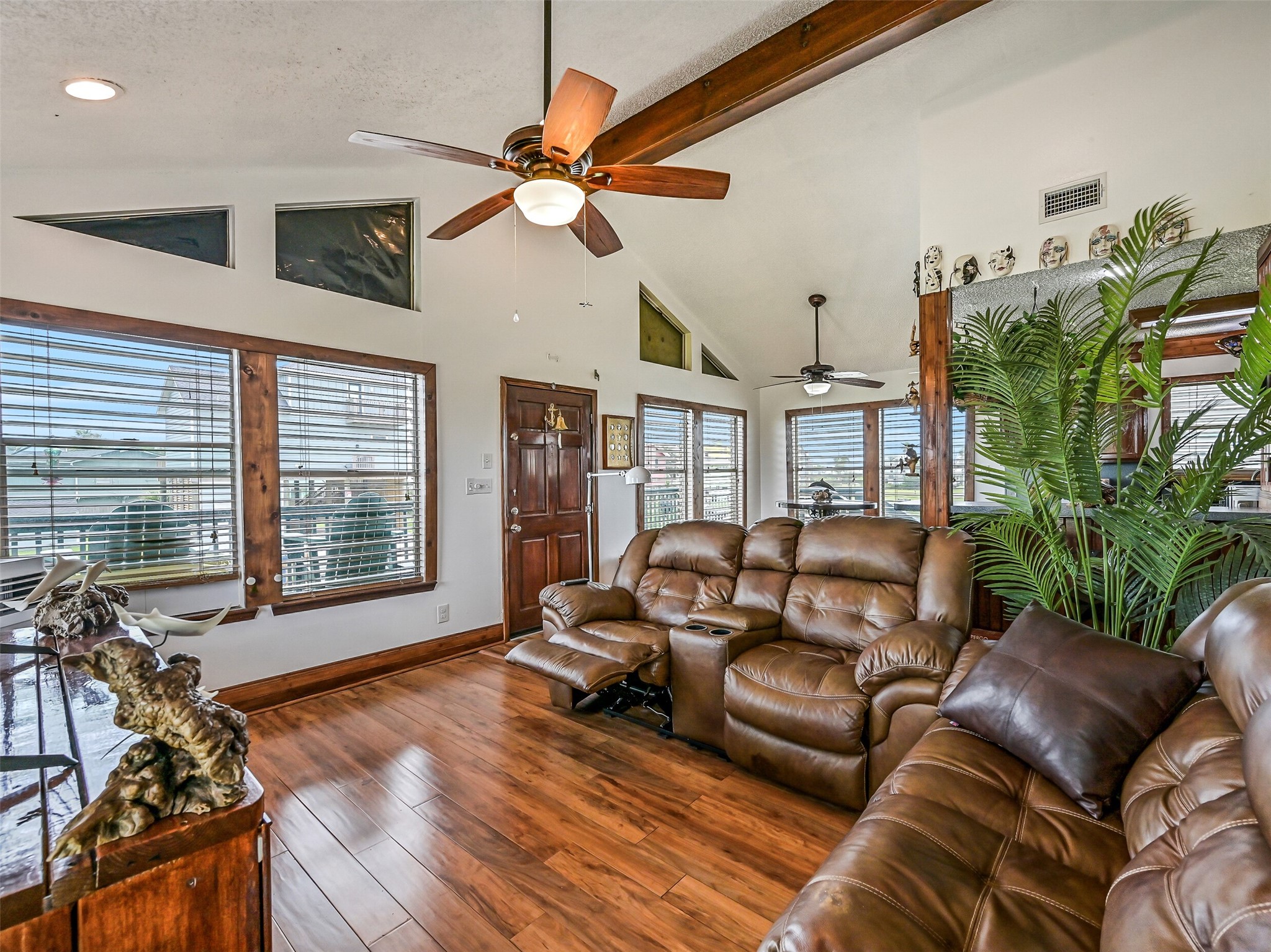 16510 Edward Teach Road Property Photo 5