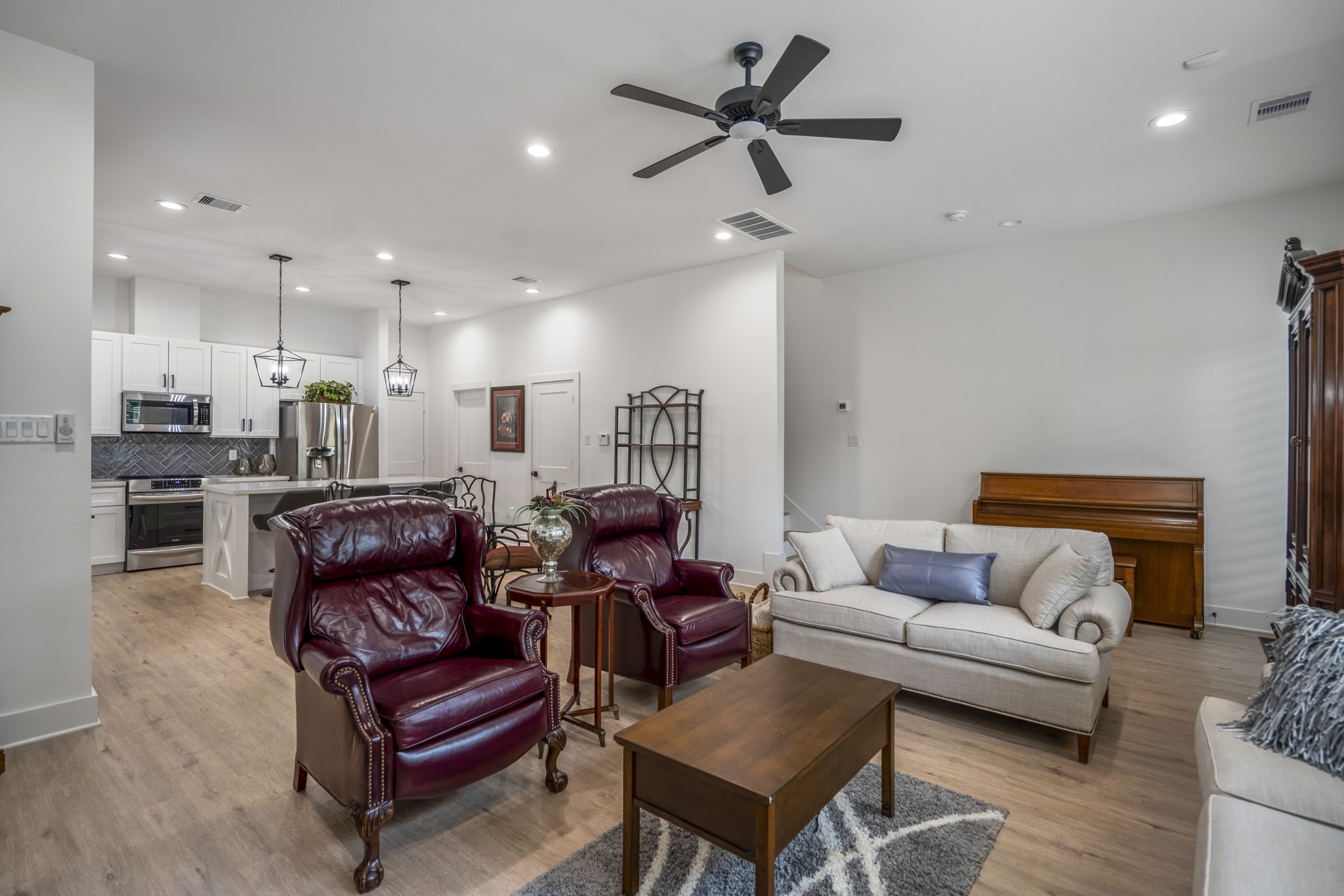 6405 Highland Pine Lane Property Photo 14