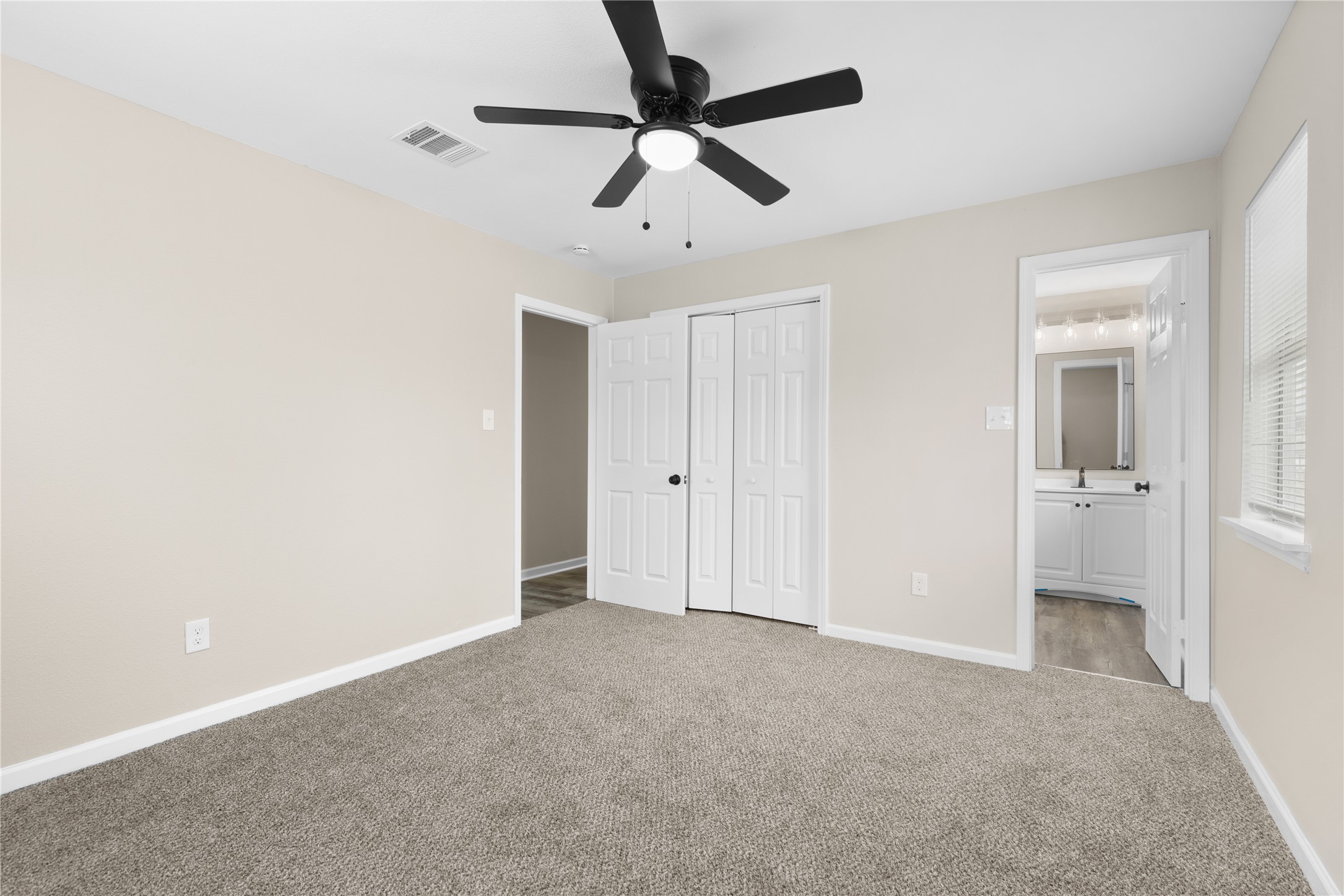 804 Avenue I Property Photo 17