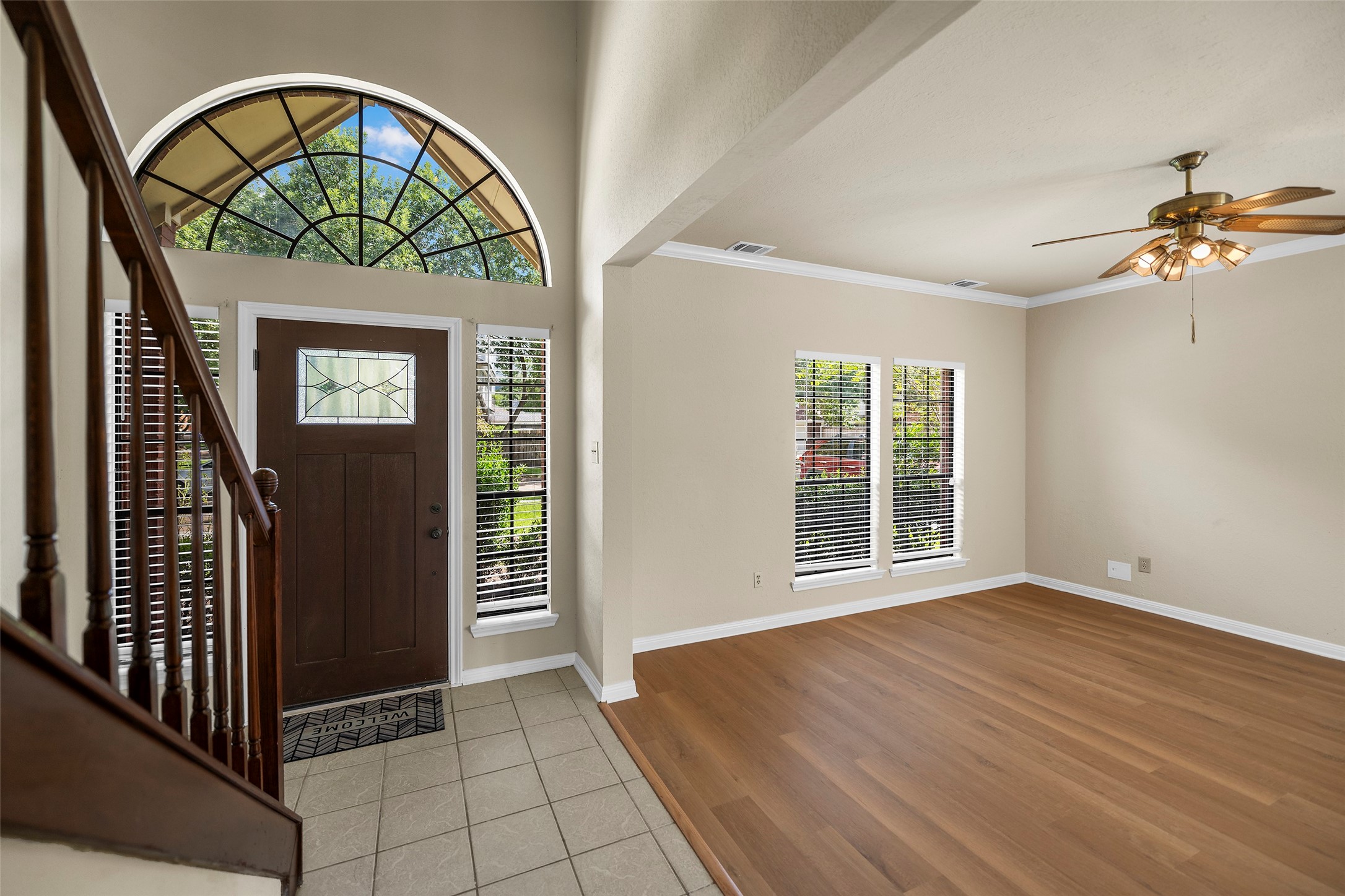 4922 Moss Run Drive Property Photo 4
