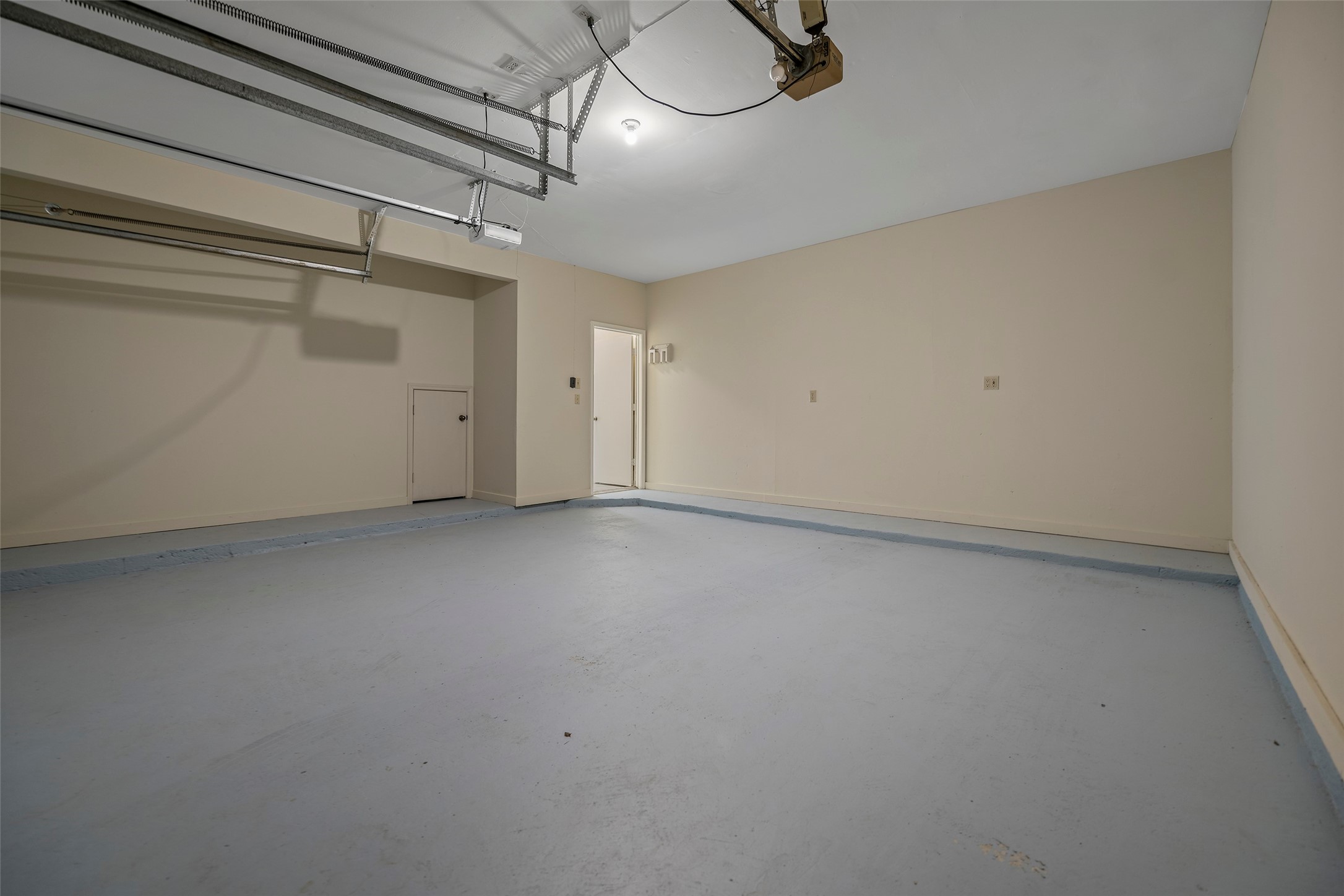 4922 Moss Run Drive Property Photo 12