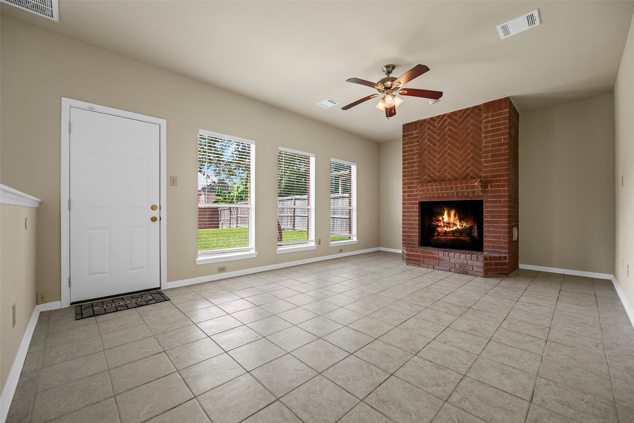 4922 Moss Run Drive Property Photo 17