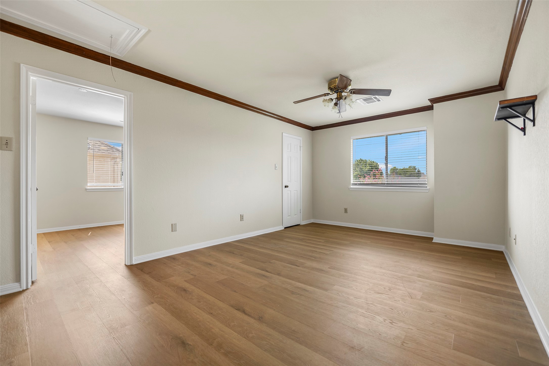 4922 Moss Run Drive Property Photo 22