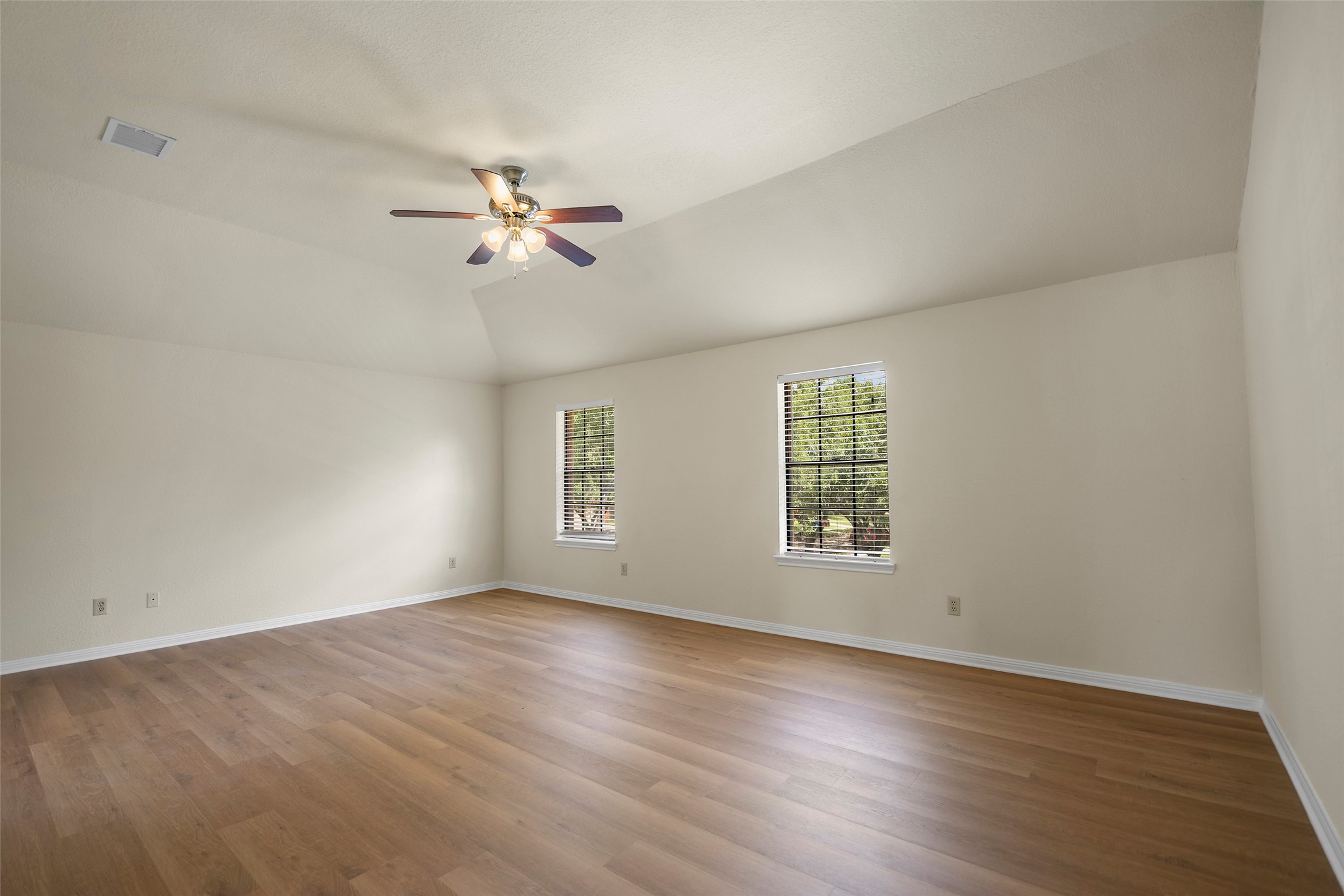 4922 Moss Run Drive Property Photo 30