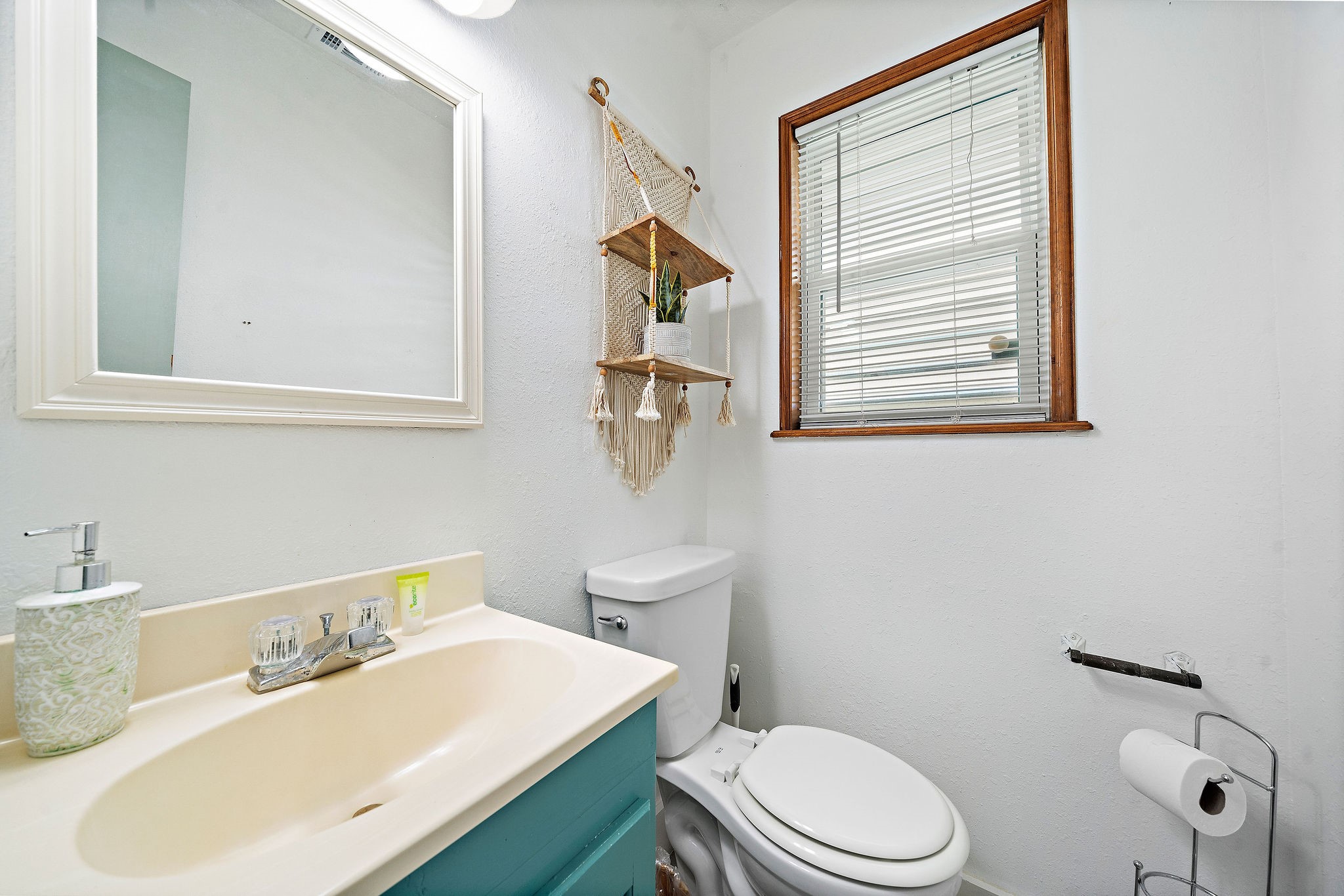 23006 Buena Street Property Photo 22