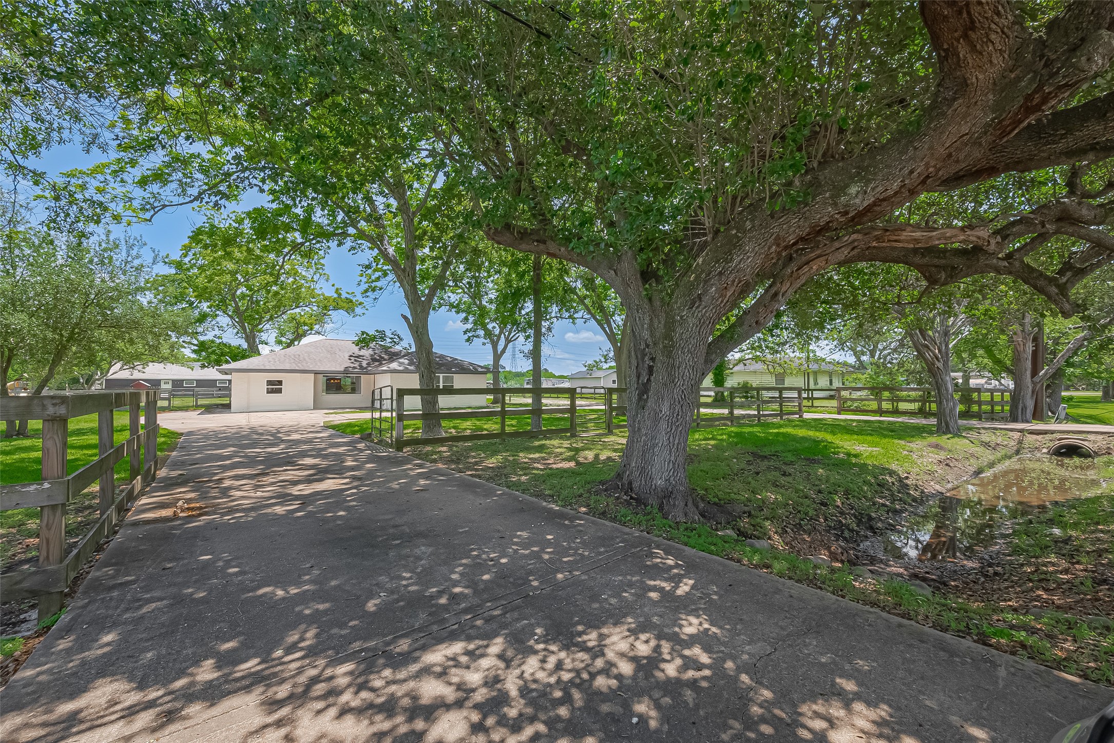 13708 Bohemian Hall Road Property Photo