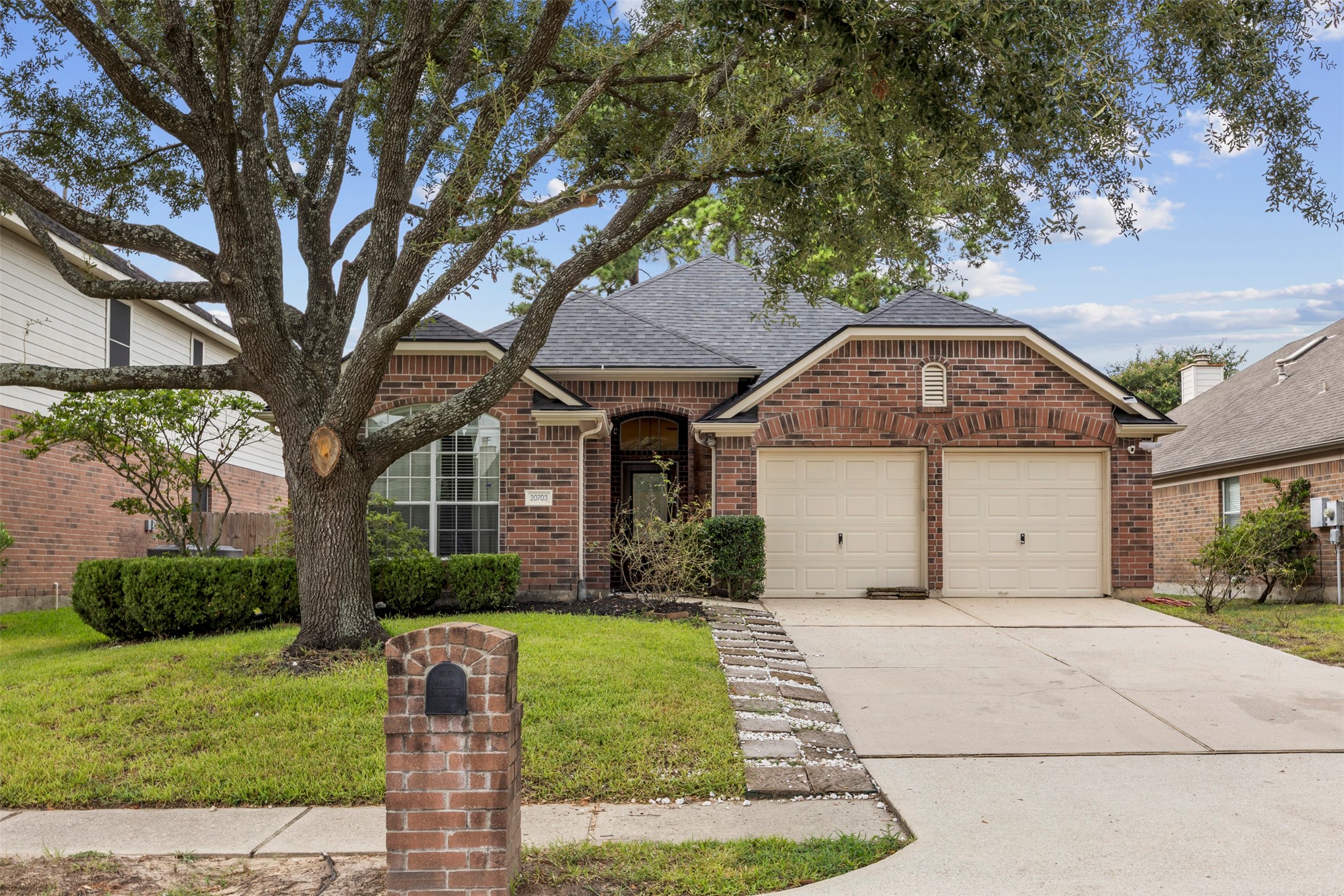 20703 Louetta Woods Drive Property Photo 2