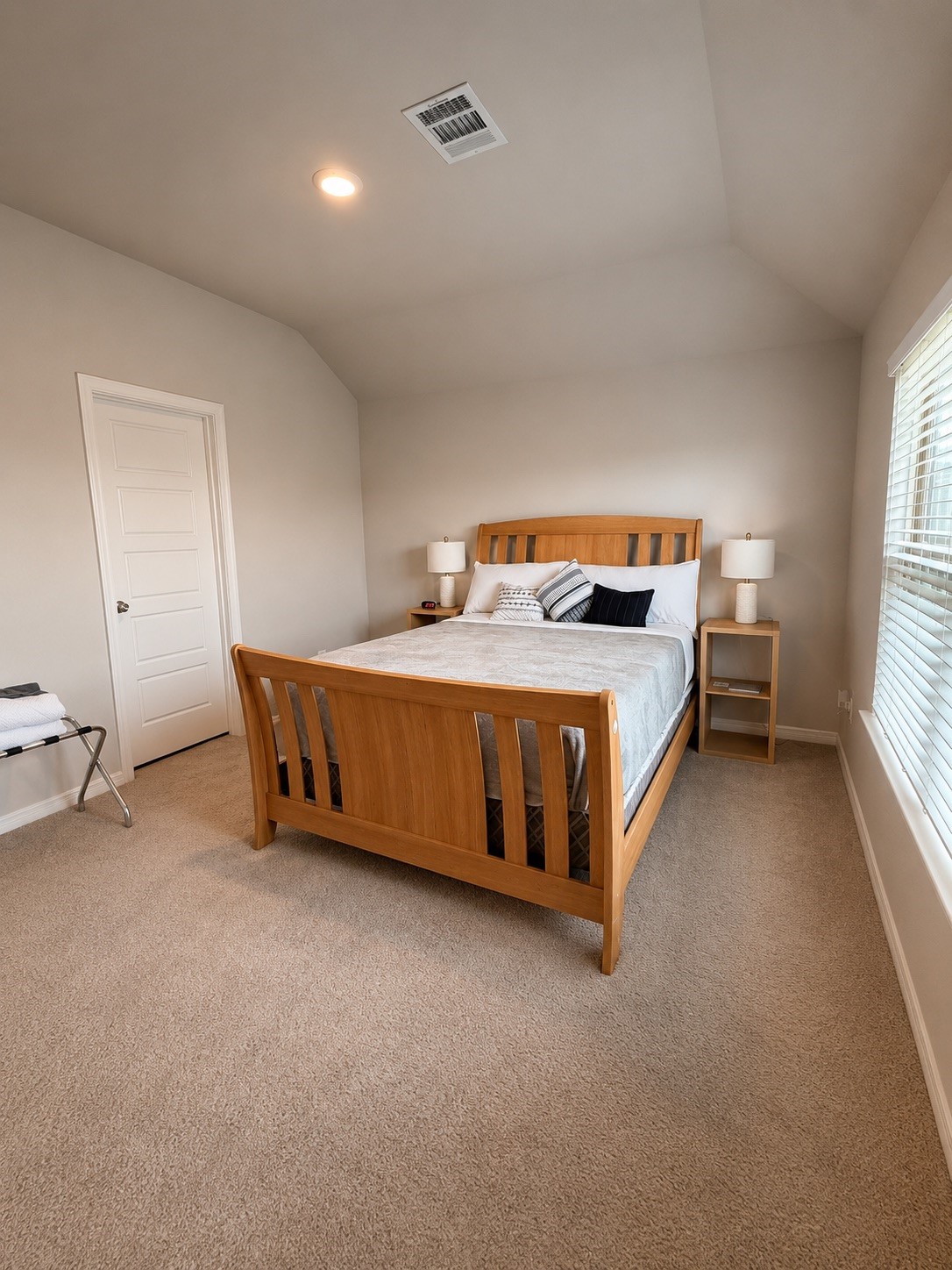 463 Dalloway Street Property Photo 8