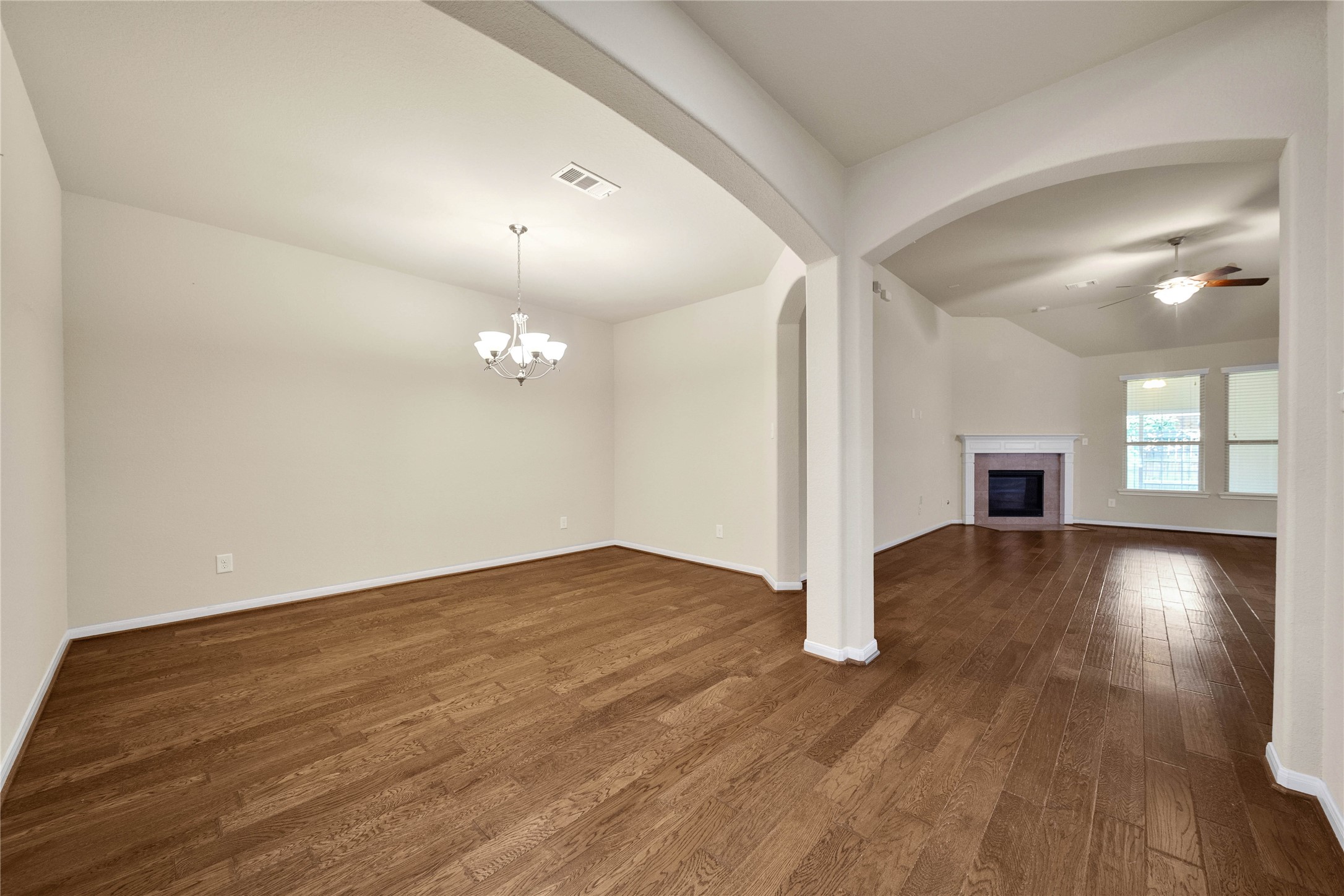 25208 Forest Ledge Dr Property Photo 5
