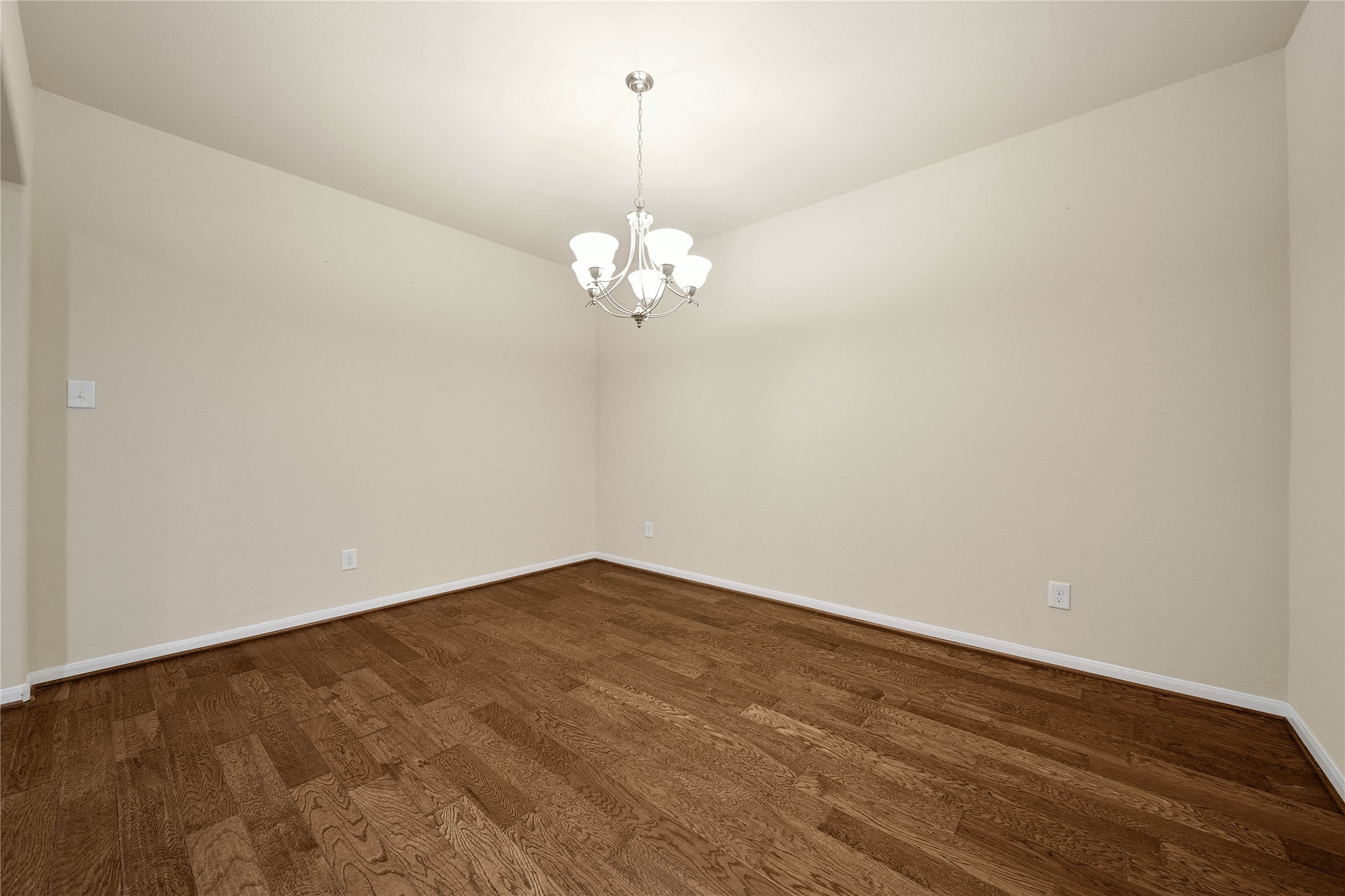 25208 Forest Ledge Dr Property Photo 8