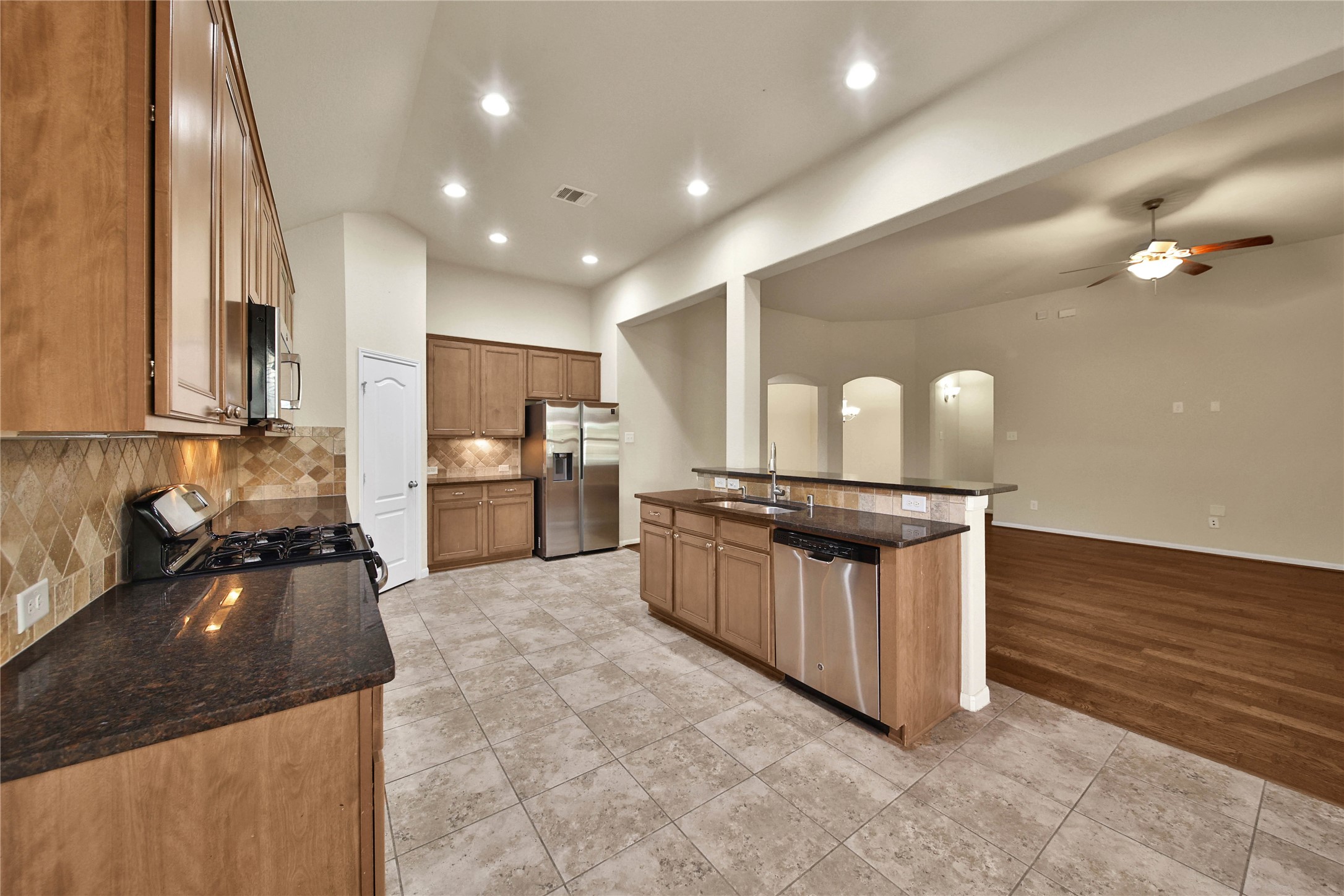 25208 Forest Ledge Dr Property Photo 17