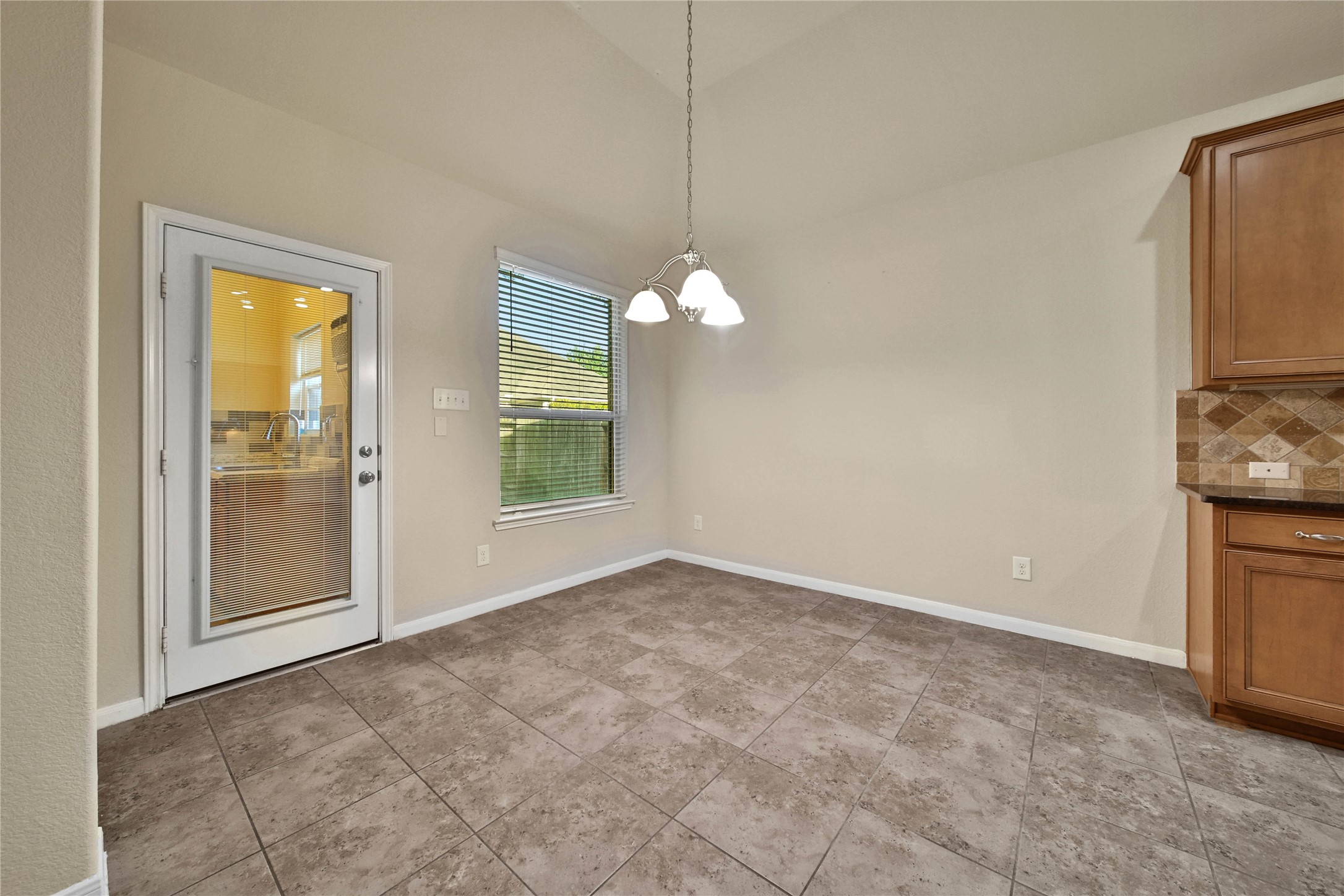 25208 Forest Ledge Dr Property Photo 19