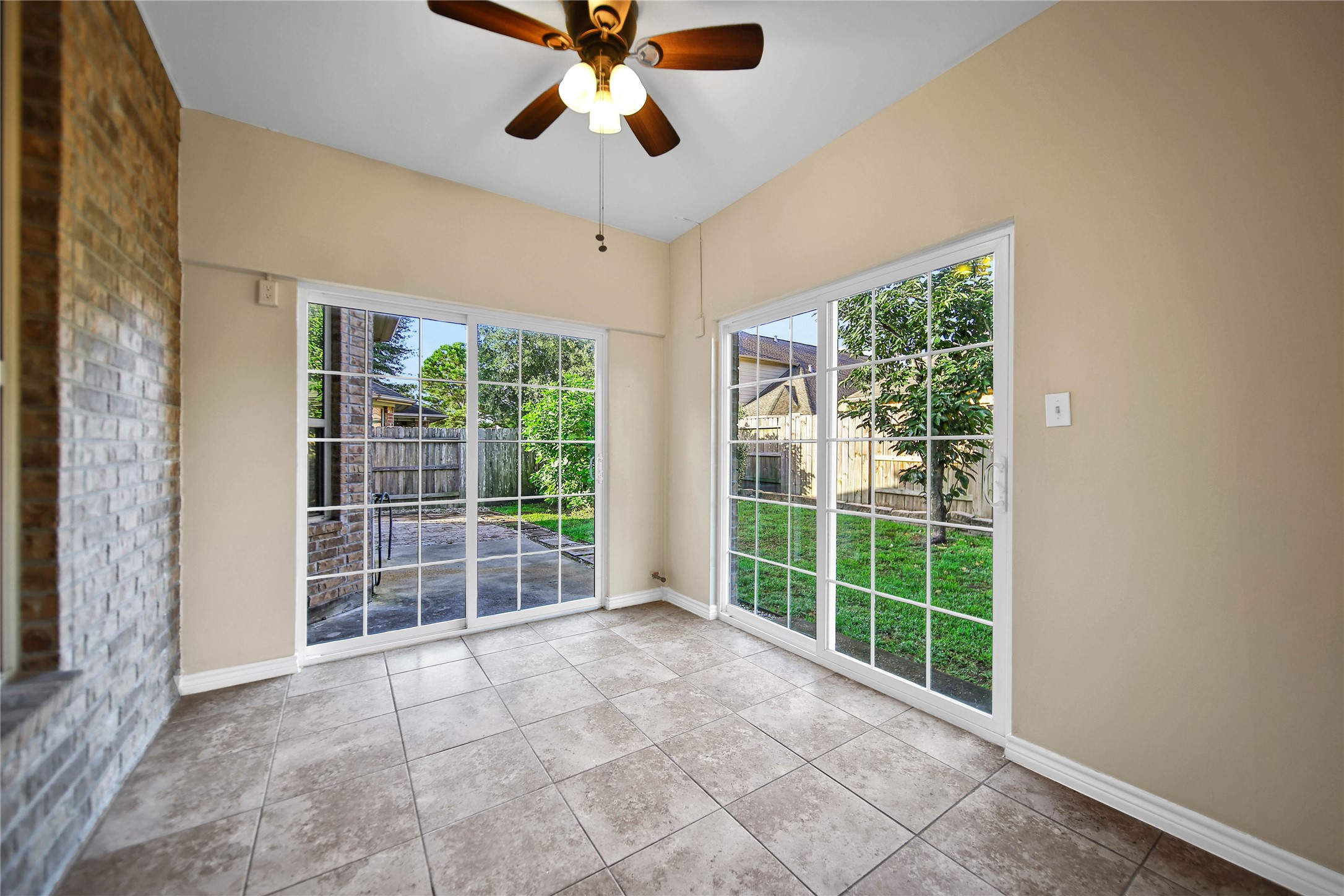 25208 Forest Ledge Dr Property Photo 21