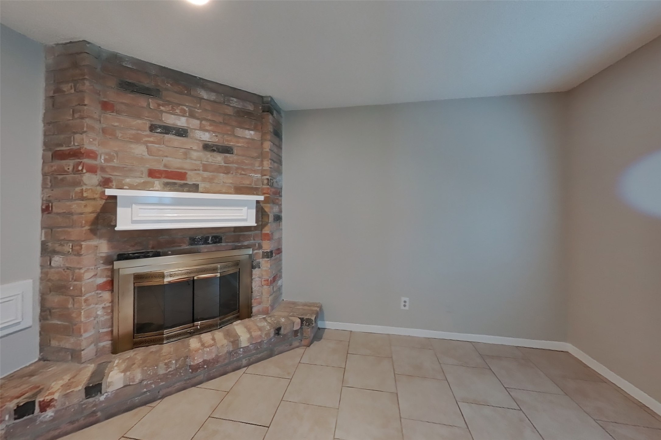 16726 Britford Property Photo 2