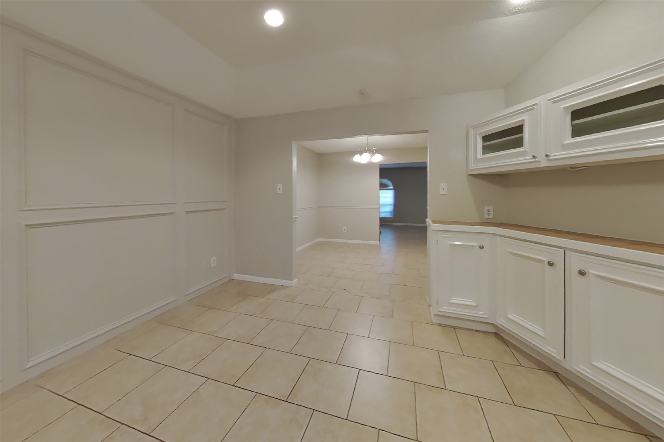 16726 Britford Property Photo 5