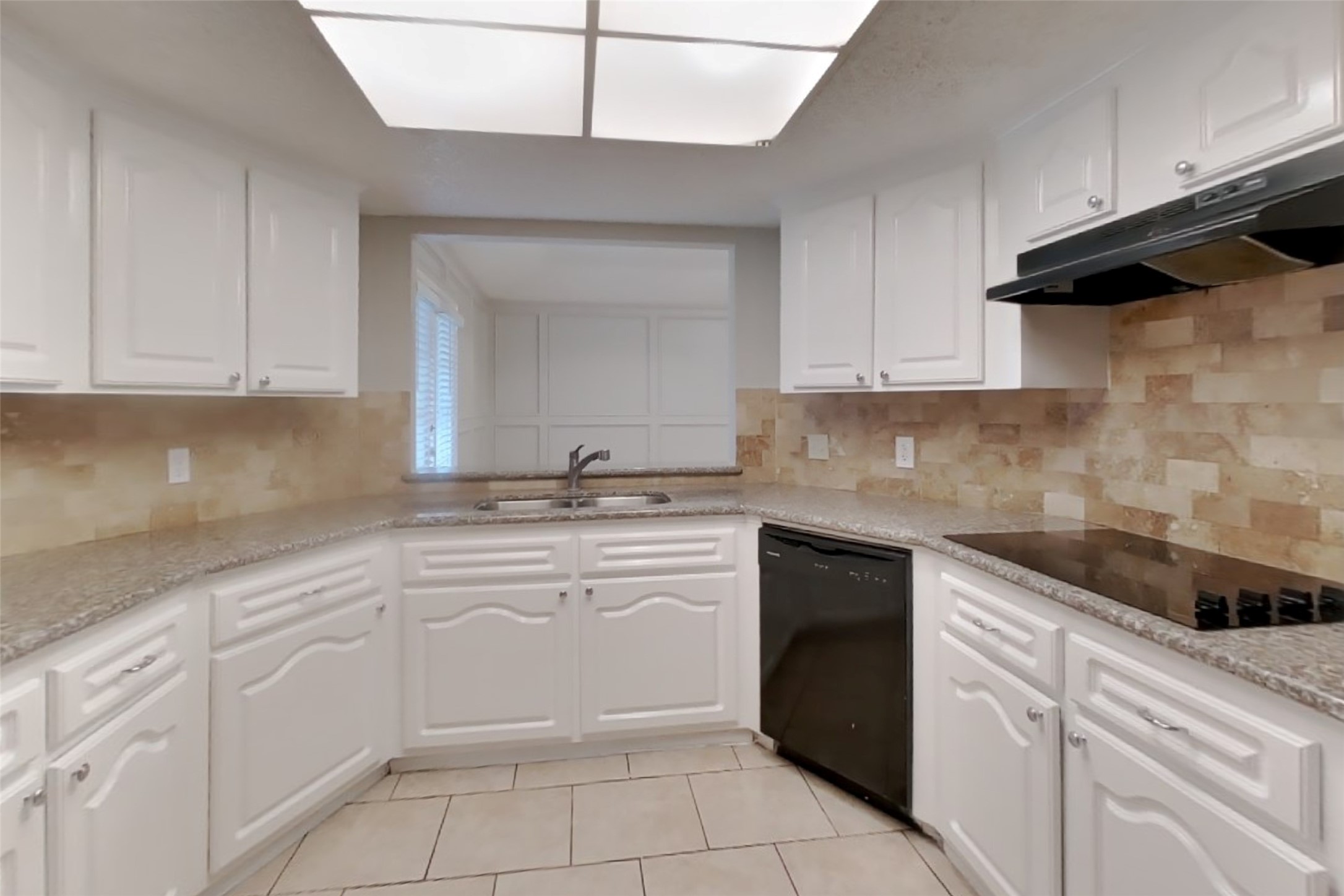 16726 Britford Property Photo 7